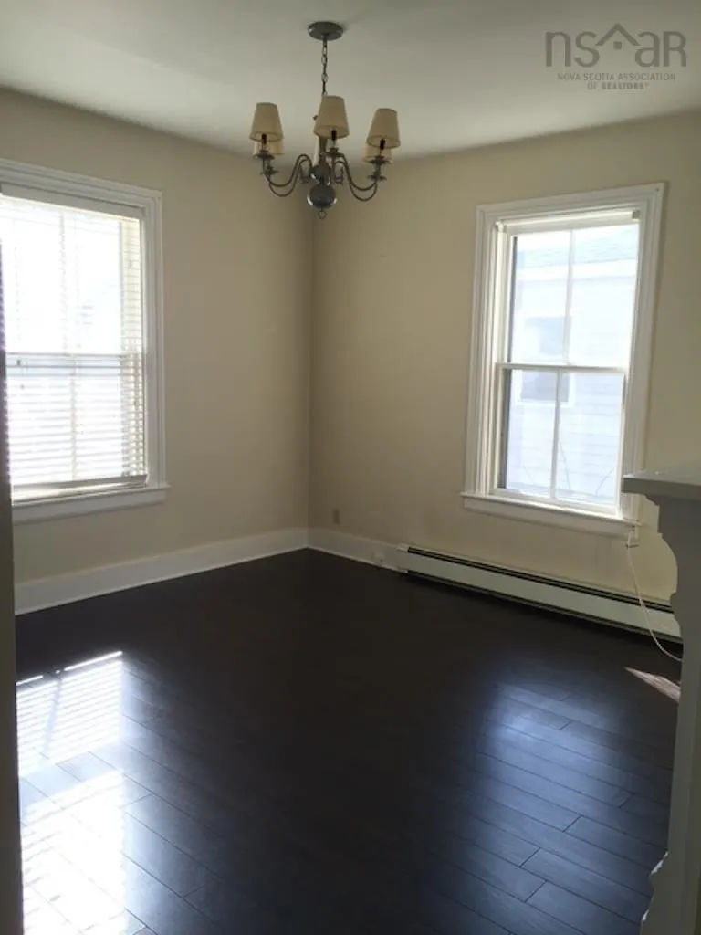 5 Victoria Street, Truro Ns B2n 1y5, 4 Bedrooms Bedrooms, ,Residential Income,For Sale,Victoria,202427940