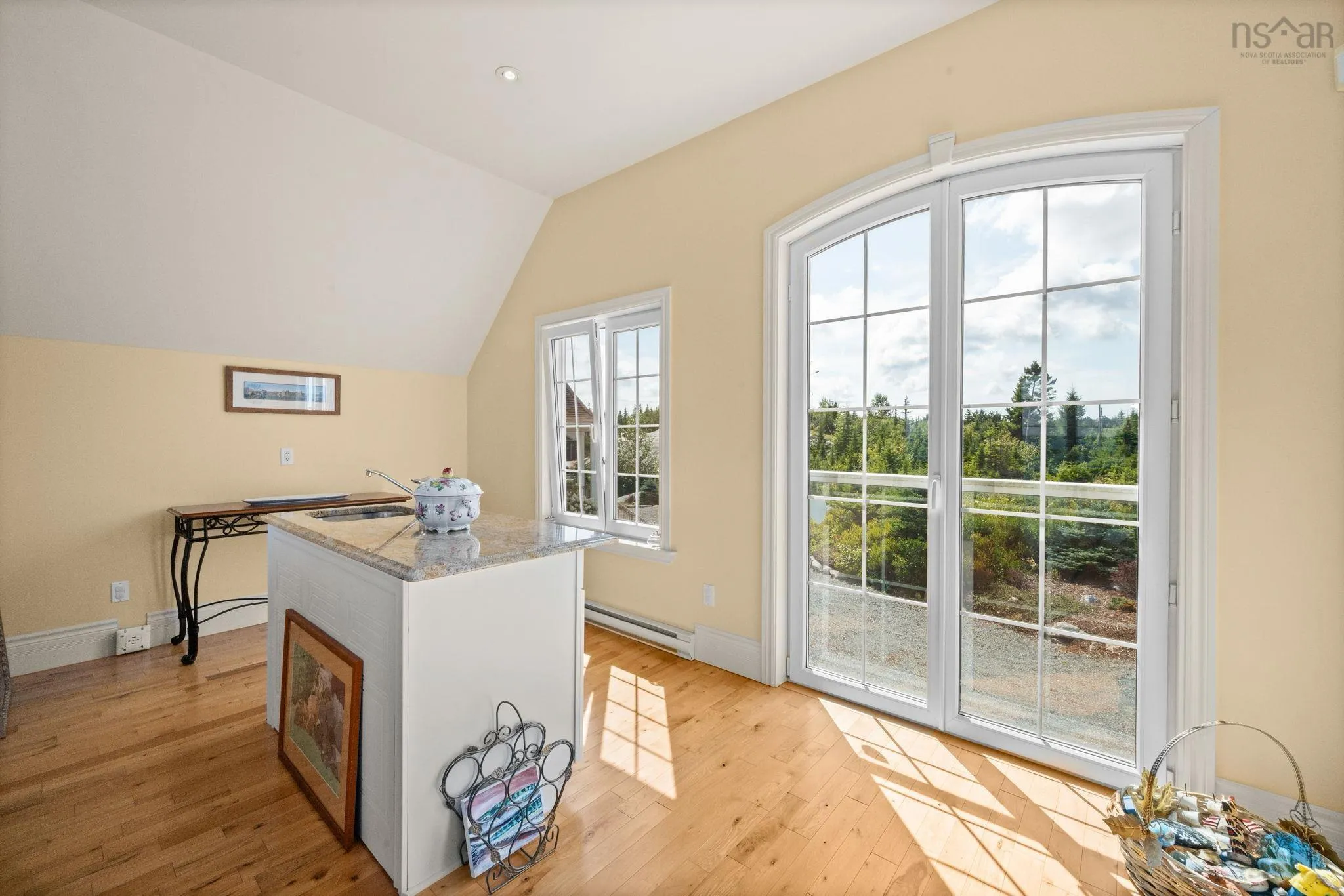 73 Kestrel Court, Halibut Bay, NS B3V 1P5, 3 Bedrooms Bedrooms, ,7 BathroomsBathrooms,Residential,For Sale,Kestrel,202522622