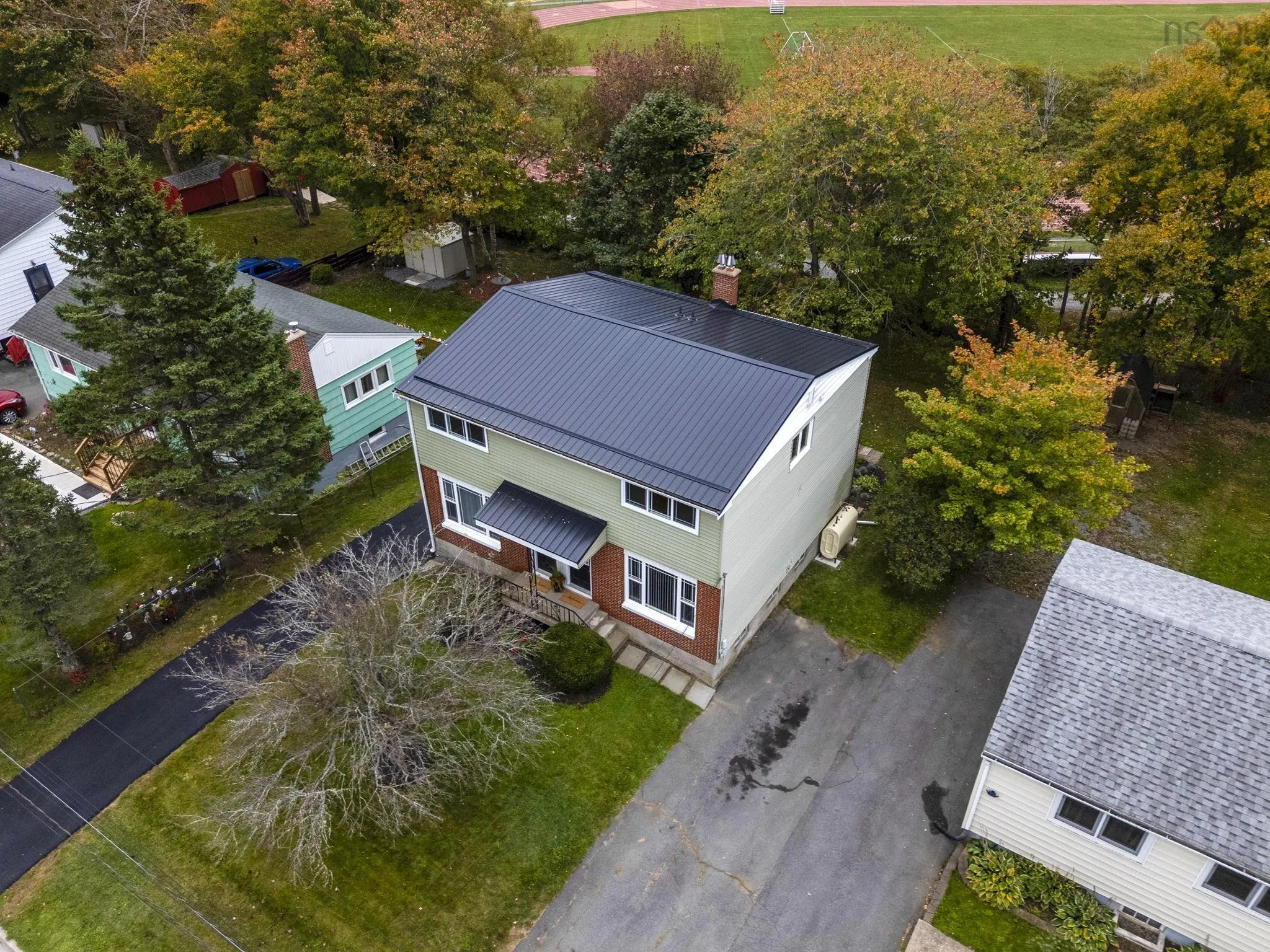 19-19 A Westwood Drive, Dartmouth, NS B2X 1Y3, ,Residential Income,For Sale,Westwood,202525666