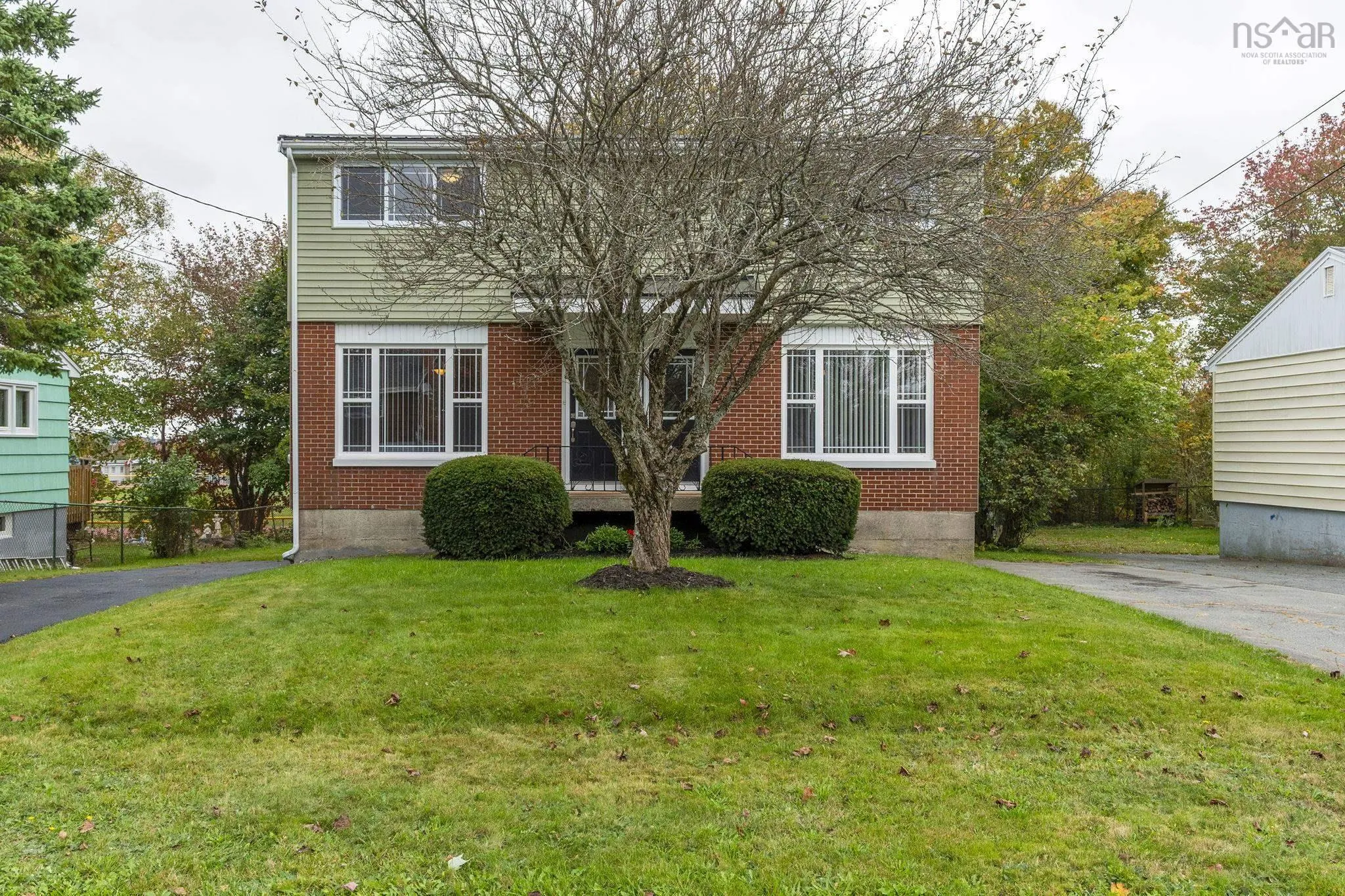 19-19 A Westwood Drive, Dartmouth, NS B2X 1Y3, ,Residential Income,For Sale,Westwood,202525666