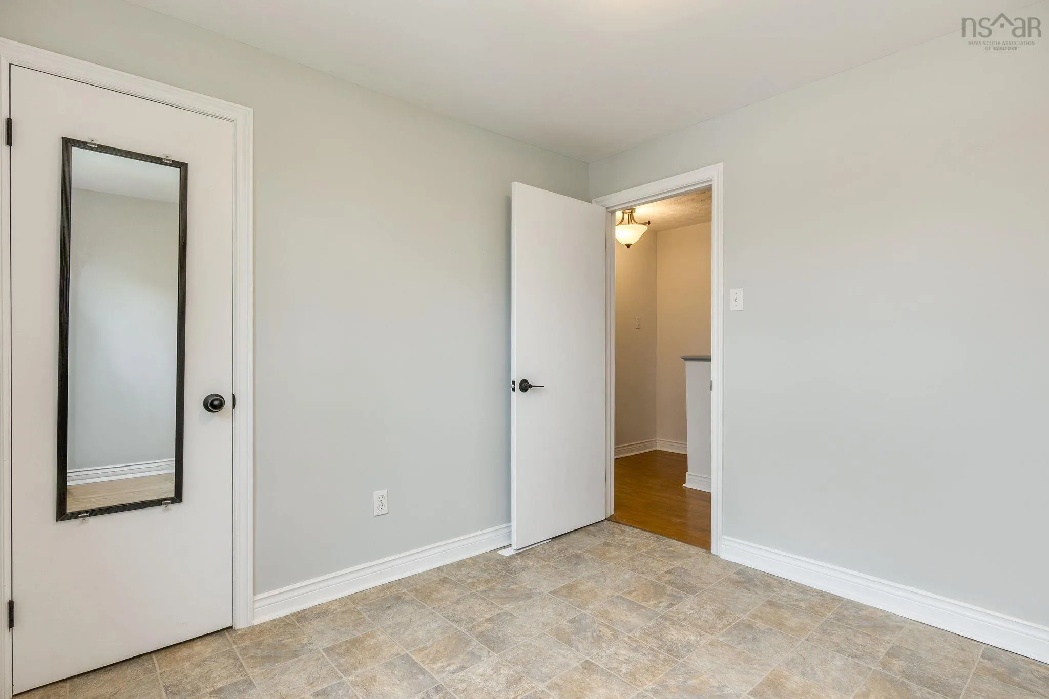 19-19 A Westwood Drive, Dartmouth, NS B2X 1Y3, ,Residential Income,For Sale,Westwood,202525666