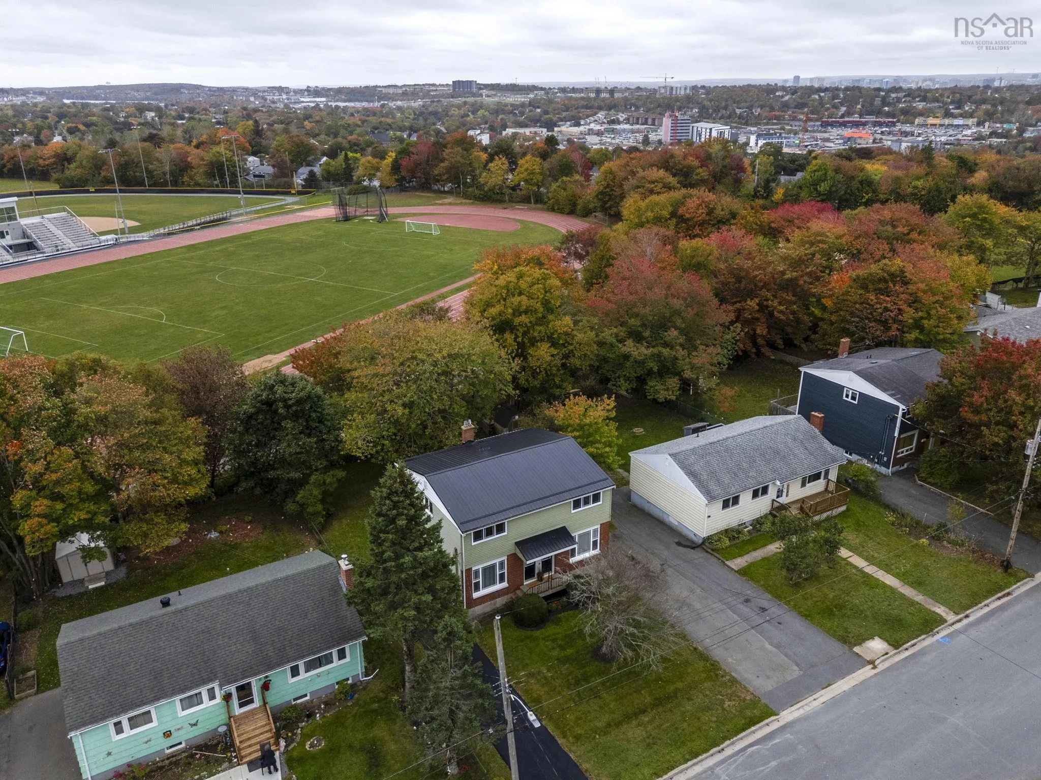 19-19 A Westwood Drive, Dartmouth, NS B2X 1Y3, ,Residential Income,For Sale,Westwood,202525666