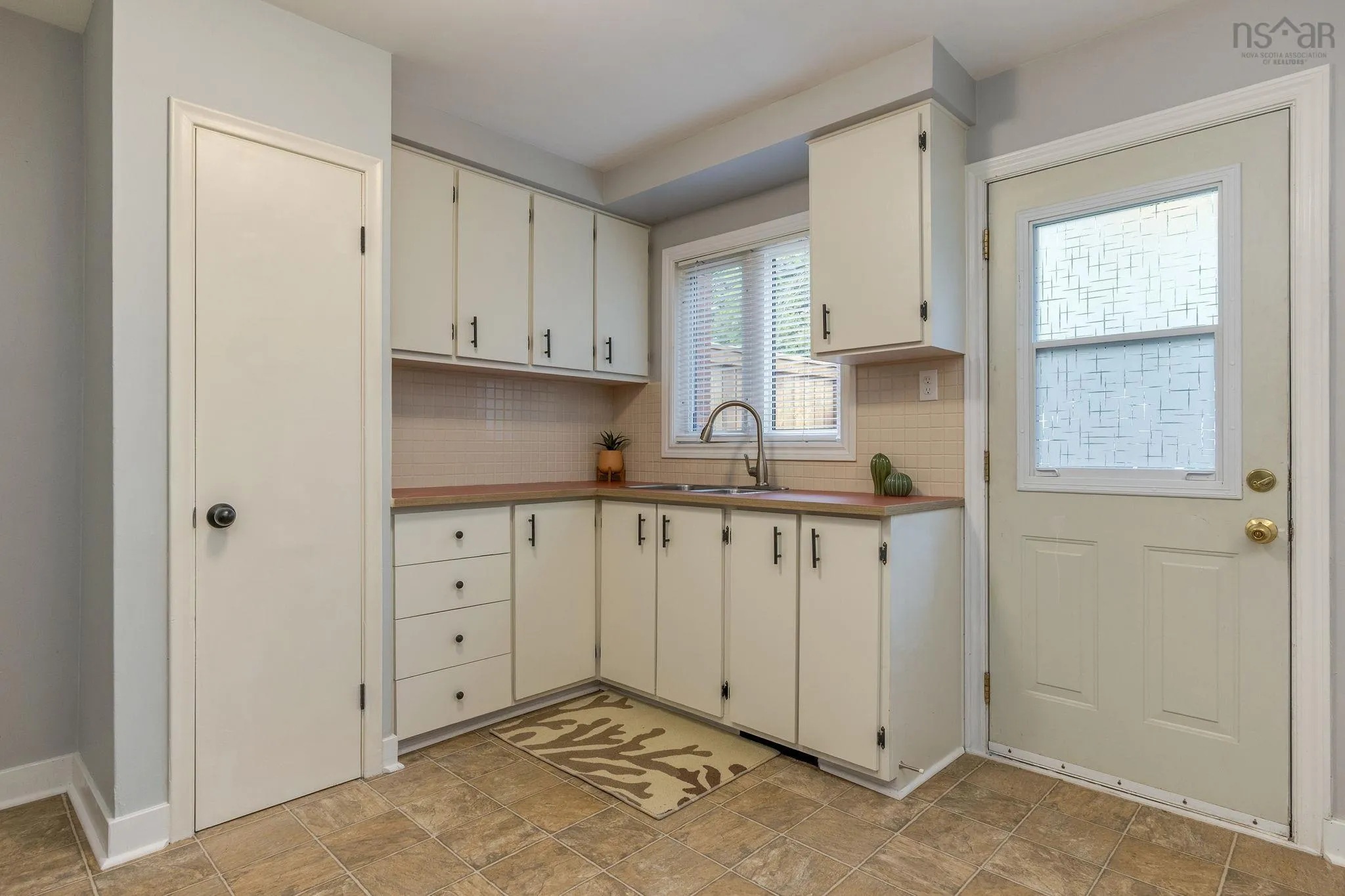 19-19 A Westwood Drive, Dartmouth, NS B2X 1Y3, ,Residential Income,For Sale,Westwood,202525666
