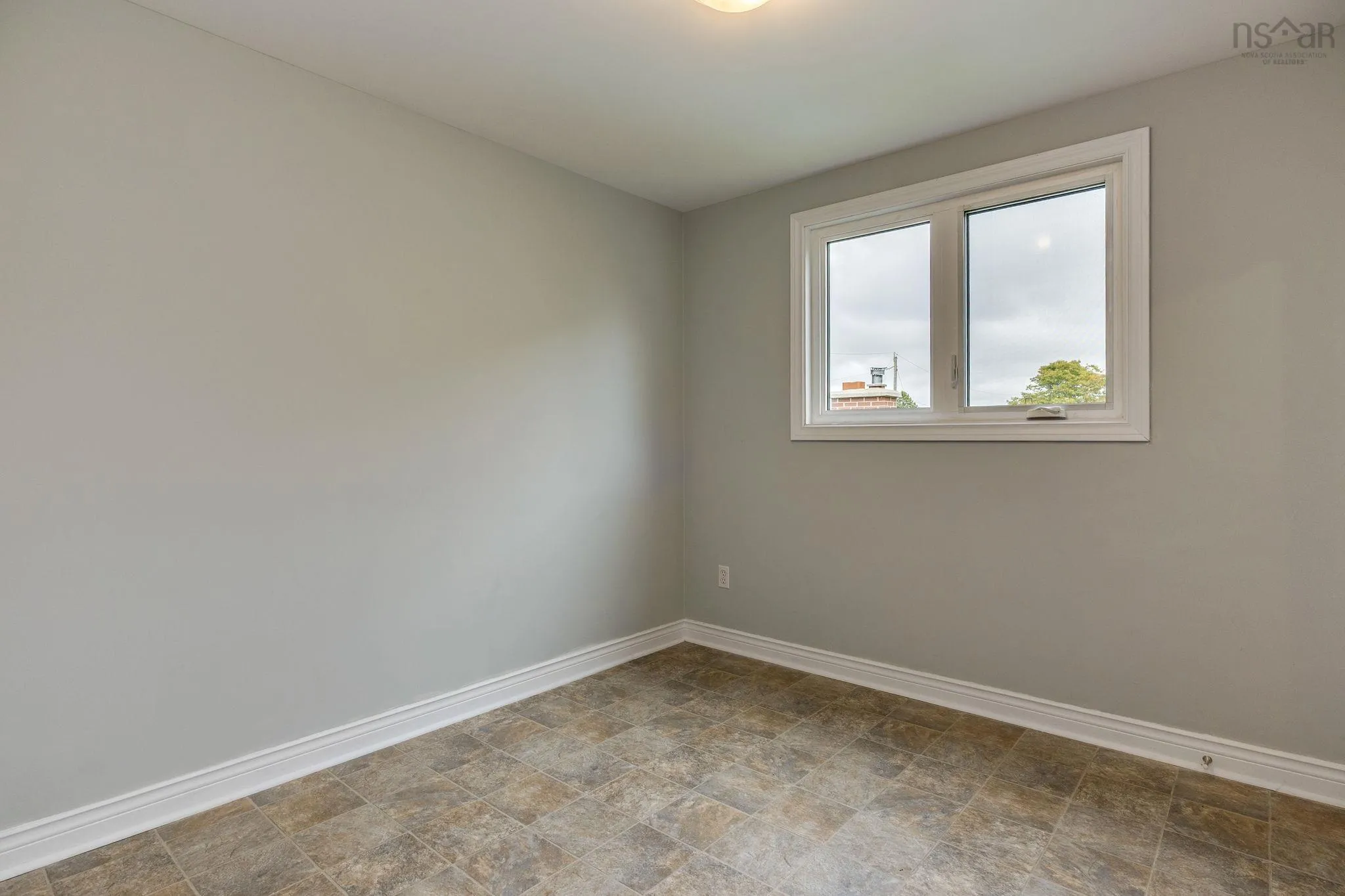 19-19 A Westwood Drive, Dartmouth, NS B2X 1Y3, ,Residential Income,For Sale,Westwood,202525666