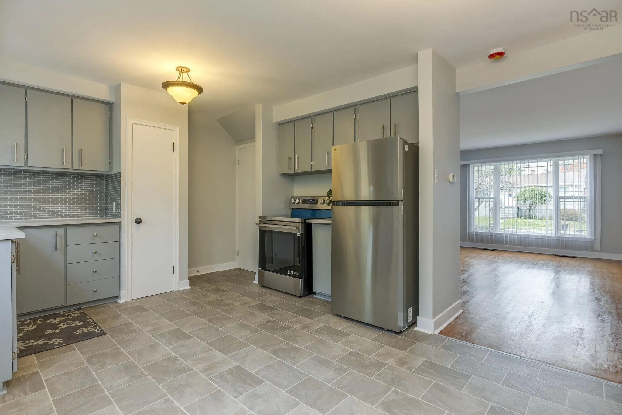 19-19 A Westwood Drive, Dartmouth, NS B2X 1Y3, ,Residential Income,For Sale,Westwood,202525666