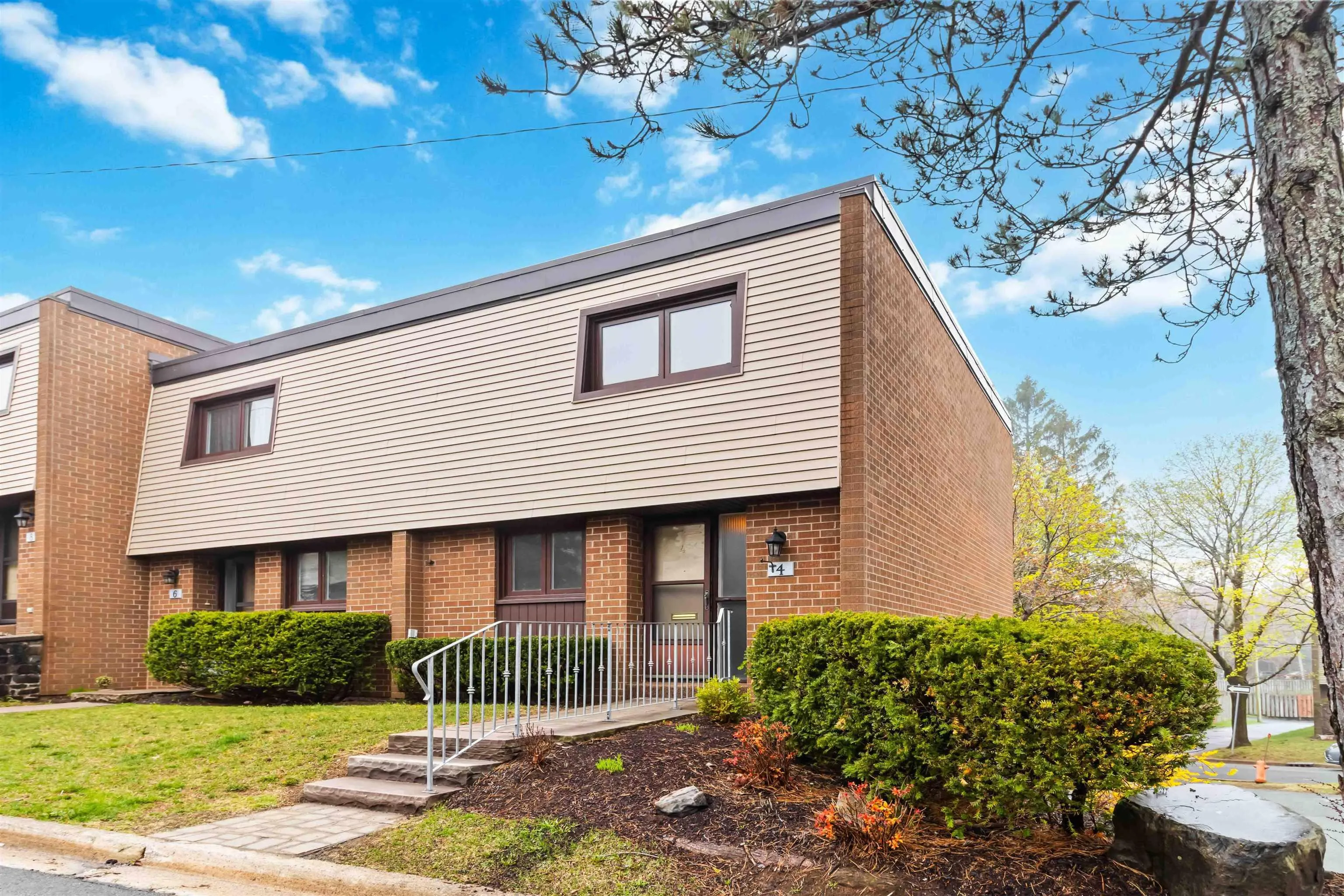 4 Forestside Crescent, Halifax Ns B3m 1m4, 3 Bedrooms Bedrooms, ,2 BathroomsBathrooms,Residential,For Sale,Forestside,202510483