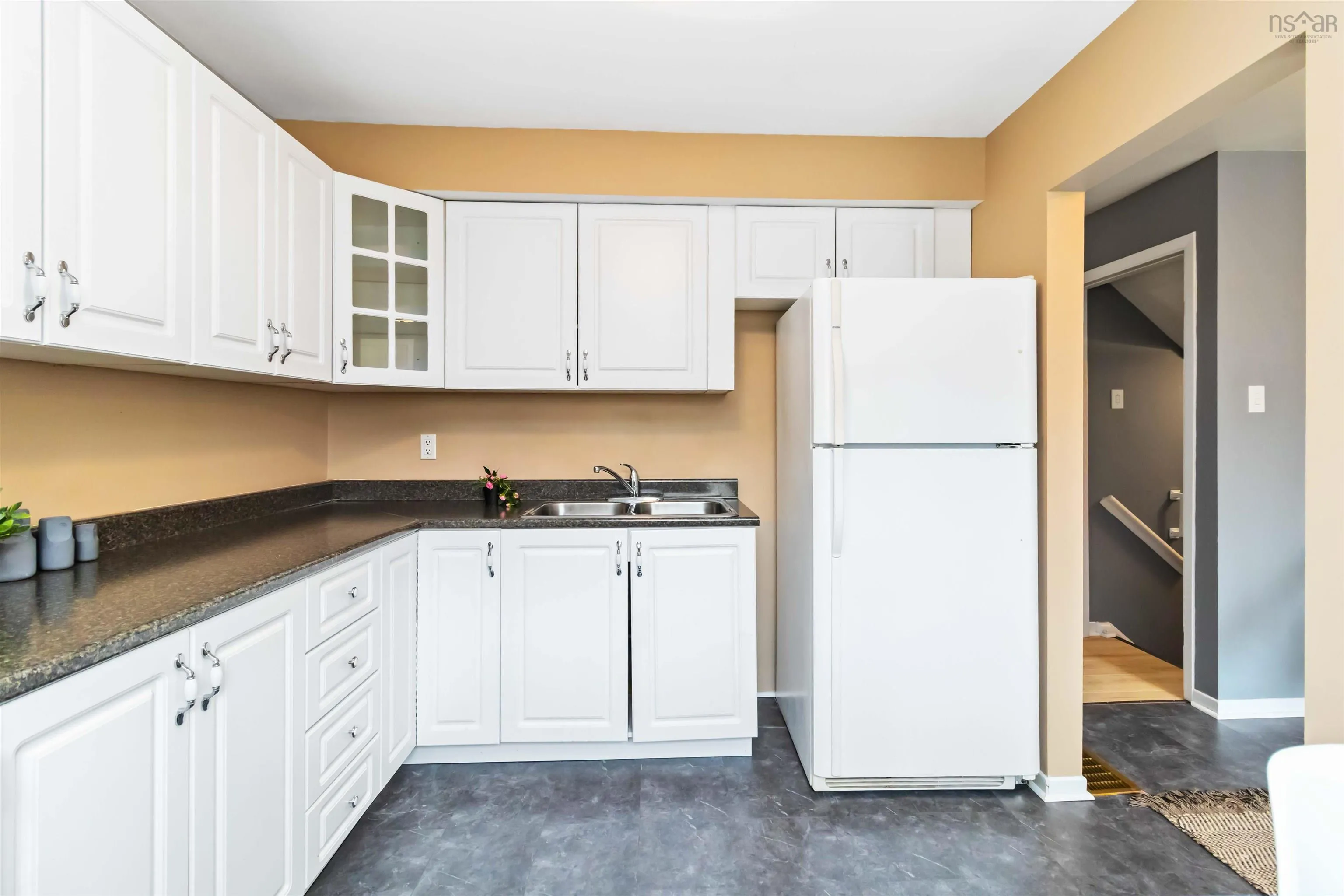 4 Forestside Crescent, Halifax Ns B3m 1m4, 3 Bedrooms Bedrooms, ,2 BathroomsBathrooms,Residential,For Sale,Forestside,202510483