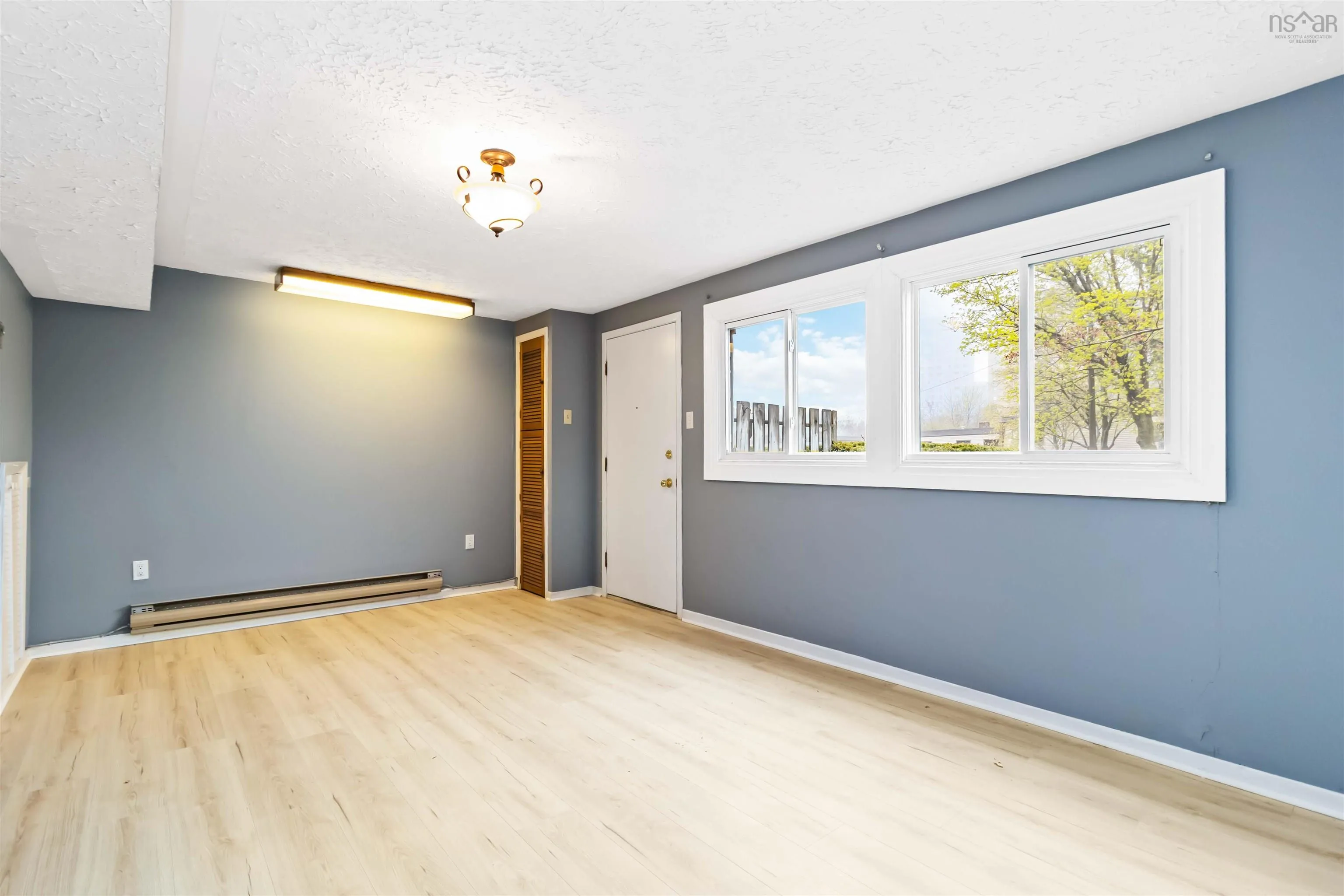 4 Forestside Crescent, Halifax Ns B3m 1m4, 3 Bedrooms Bedrooms, ,2 BathroomsBathrooms,Residential,For Sale,Forestside,202510483