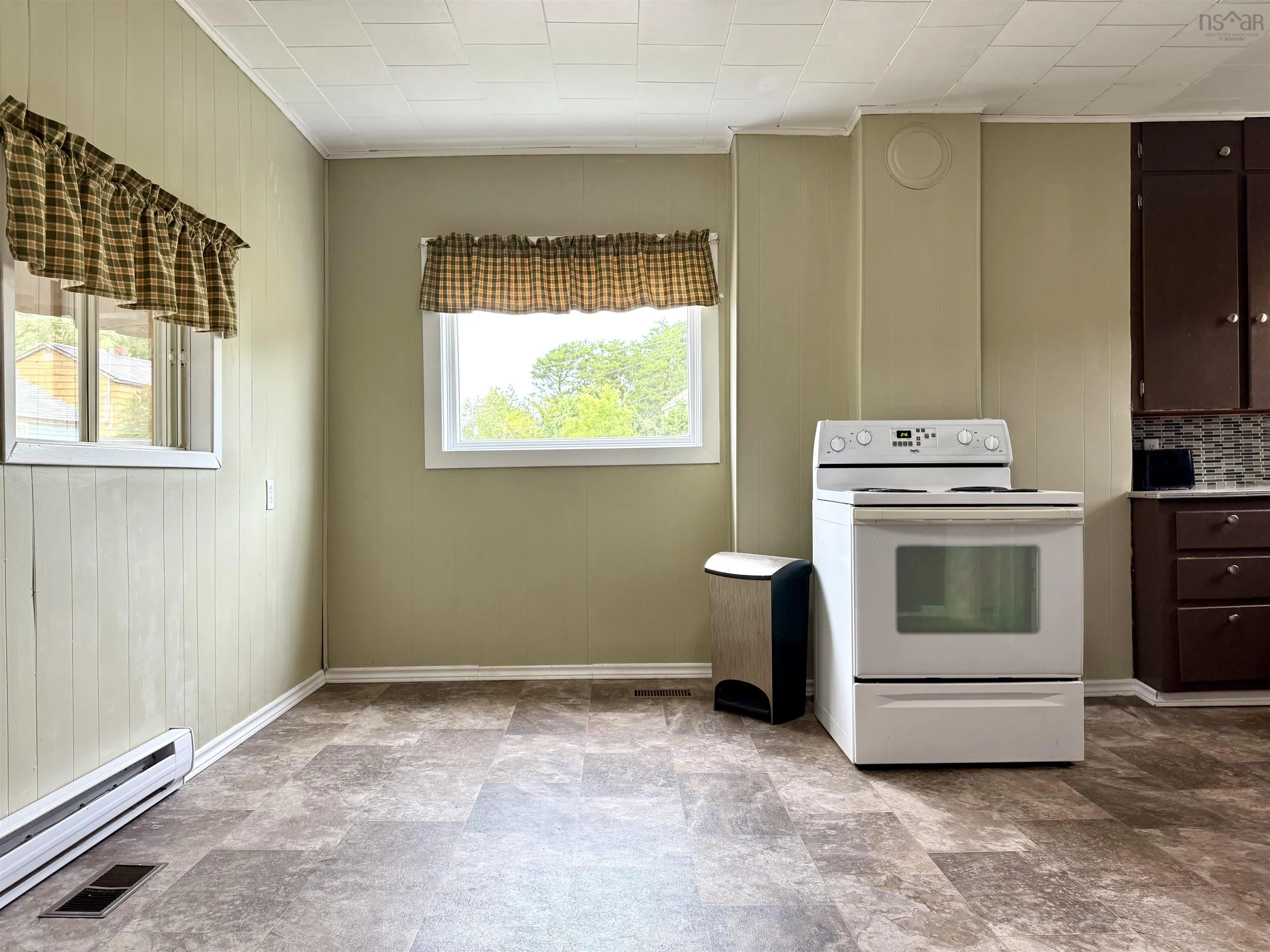 3192 302 Highway, Maccan, NS B0L 1B0, 5 Bedrooms Bedrooms, ,3 BathroomsBathrooms,Residential,For Sale,302,202521921