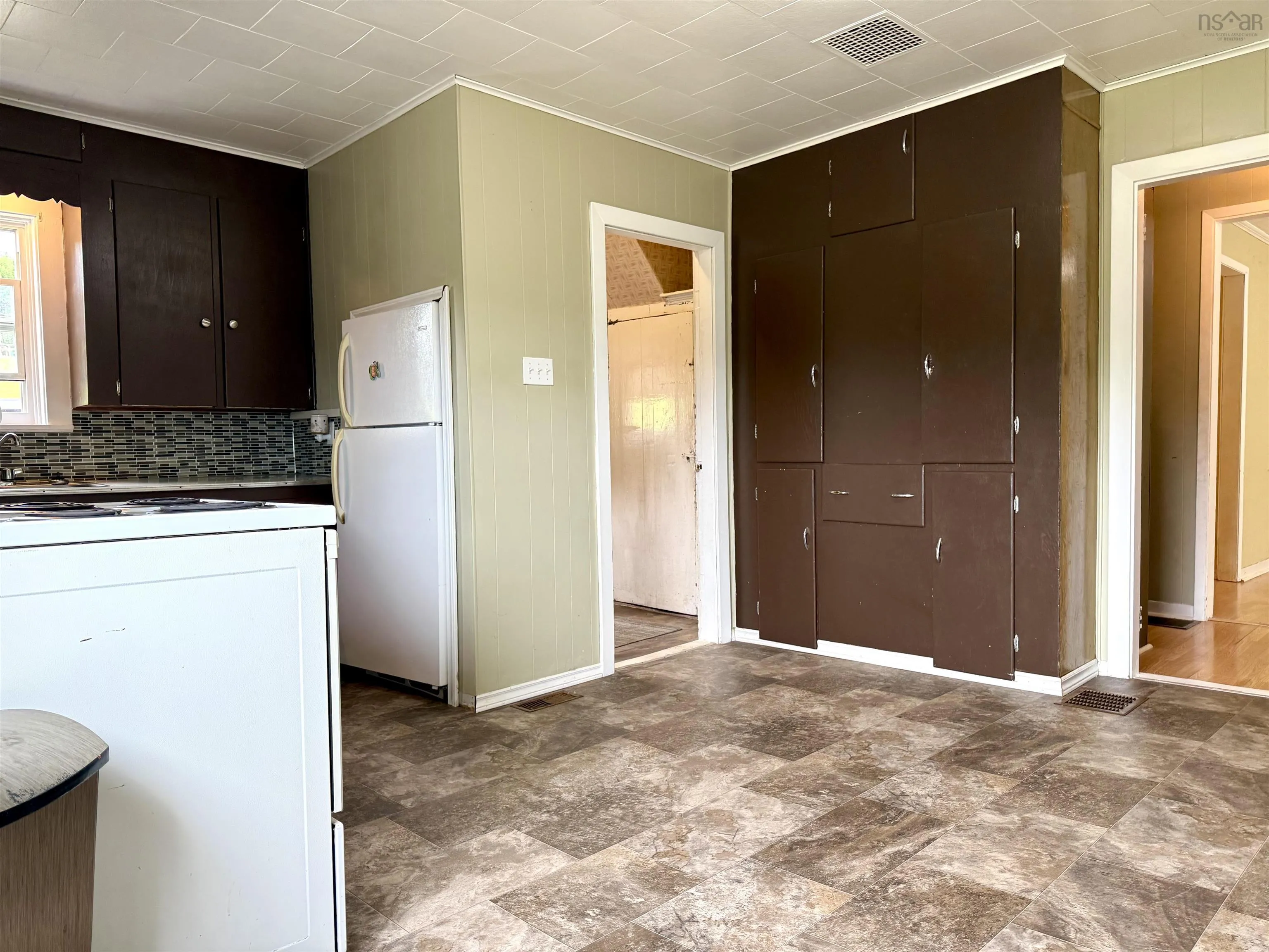 3192 302 Highway, Maccan, NS B0L 1B0, 5 Bedrooms Bedrooms, ,3 BathroomsBathrooms,Residential,For Sale,302,202521921