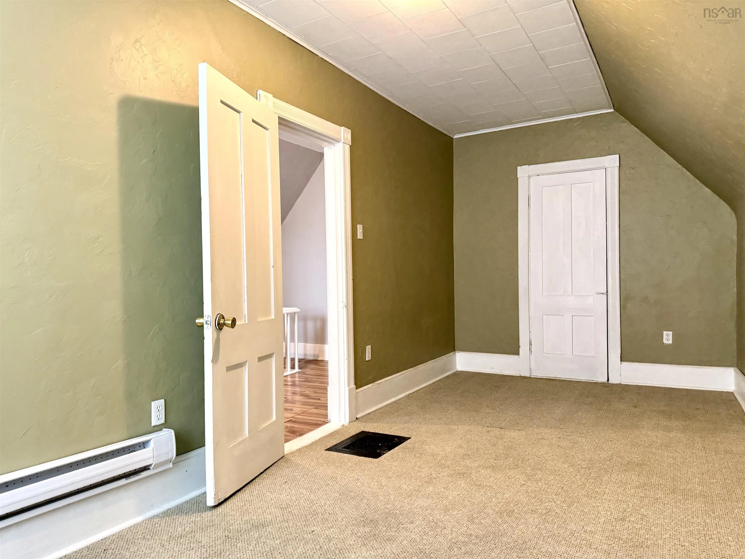 3192 302 Highway, Maccan, NS B0L 1B0, 5 Bedrooms Bedrooms, ,3 BathroomsBathrooms,Residential,For Sale,302,202521921