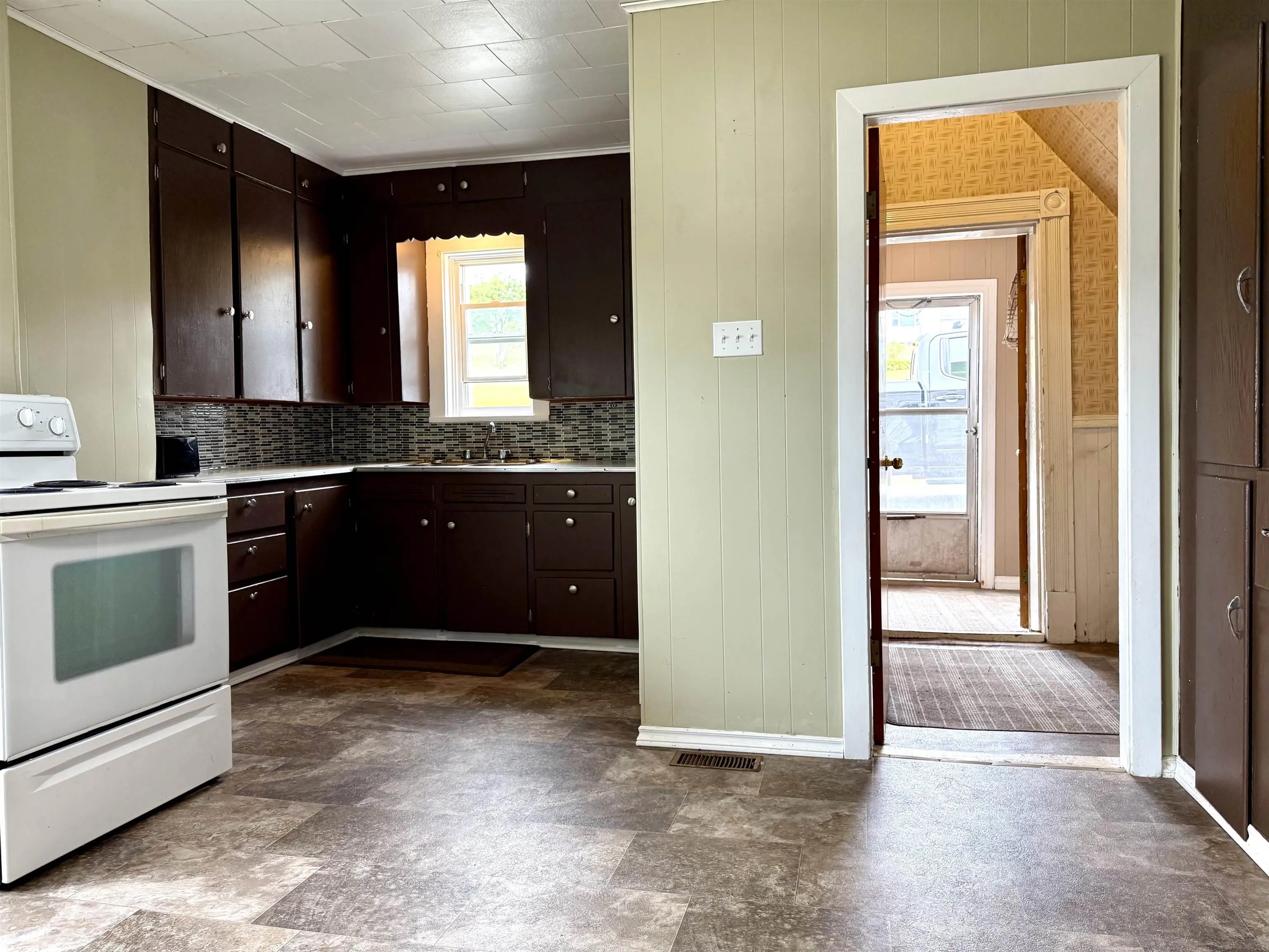 3192 302 Highway, Maccan, NS B0L 1B0, 5 Bedrooms Bedrooms, ,3 BathroomsBathrooms,Residential,For Sale,302,202521921