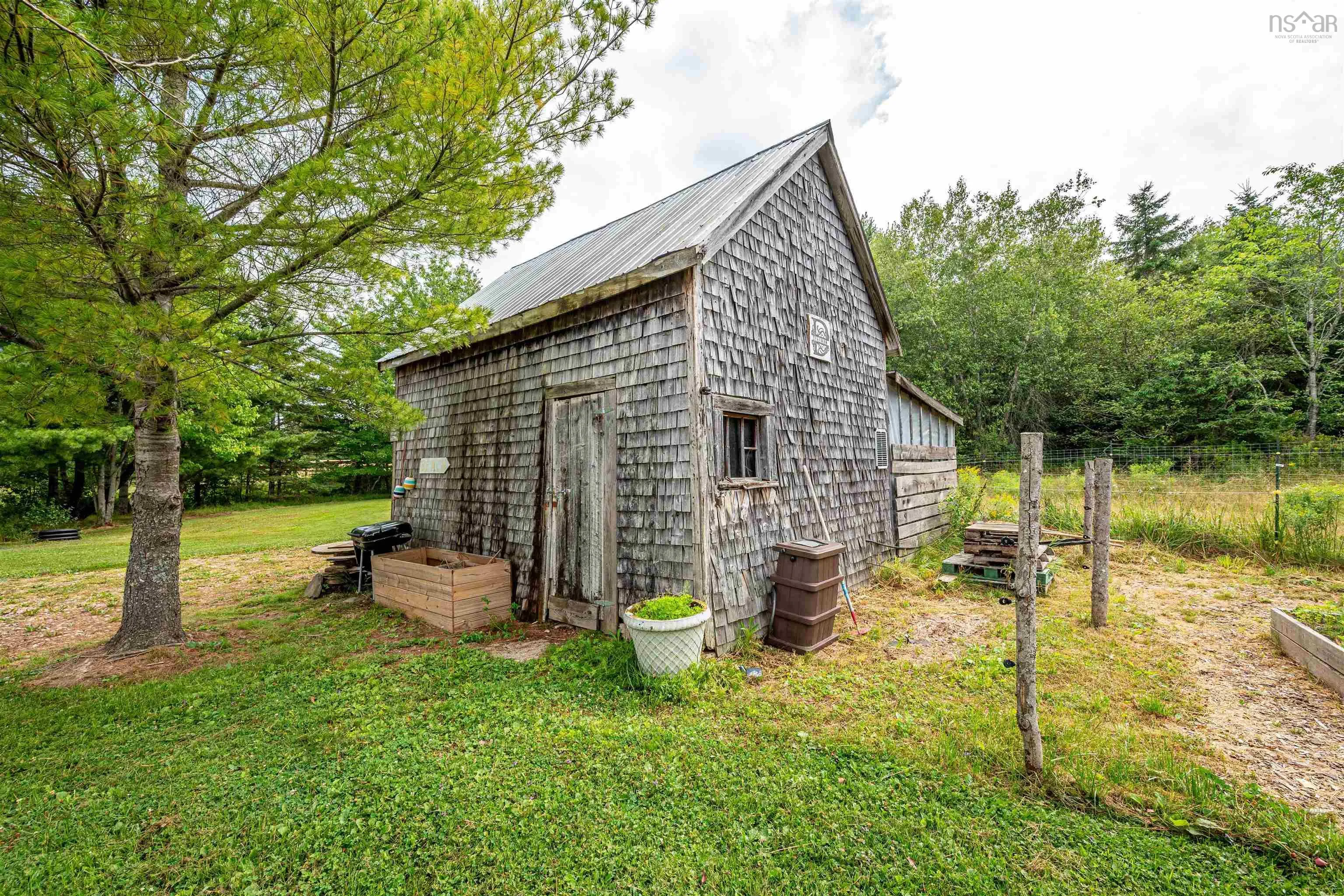 1161 Falmouth Back Road, Upper Falmouth, NS B0P 1P0, 1 Bedroom Bedrooms, ,1 BathroomBathrooms,Residential,For Sale,Falmouth Back,202520190