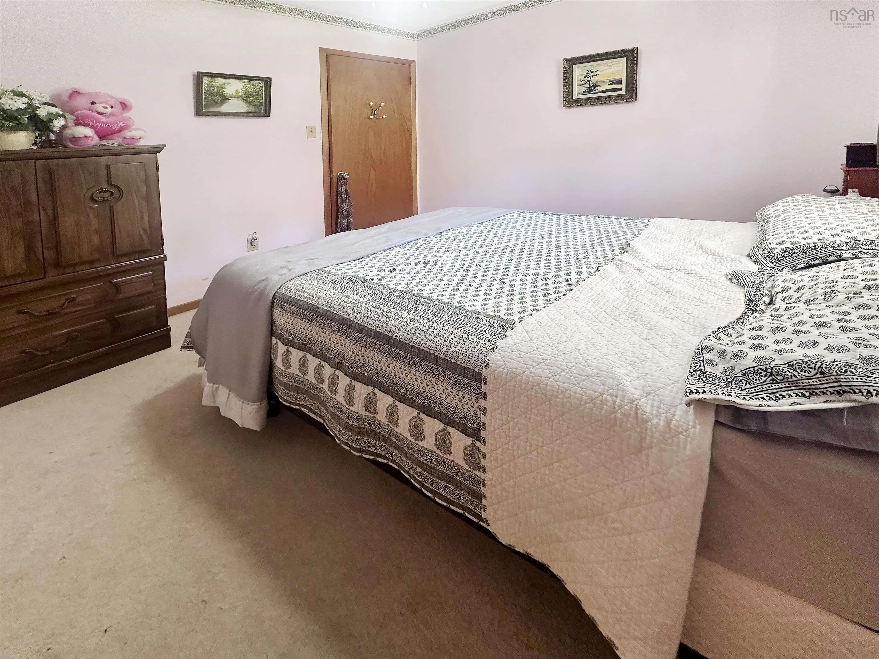 352 Lawrence Road, Rockland, NS B0P 1E0, 4 Bedrooms Bedrooms, ,3 BathroomsBathrooms,Residential,For Sale,Lawrence,202519698
