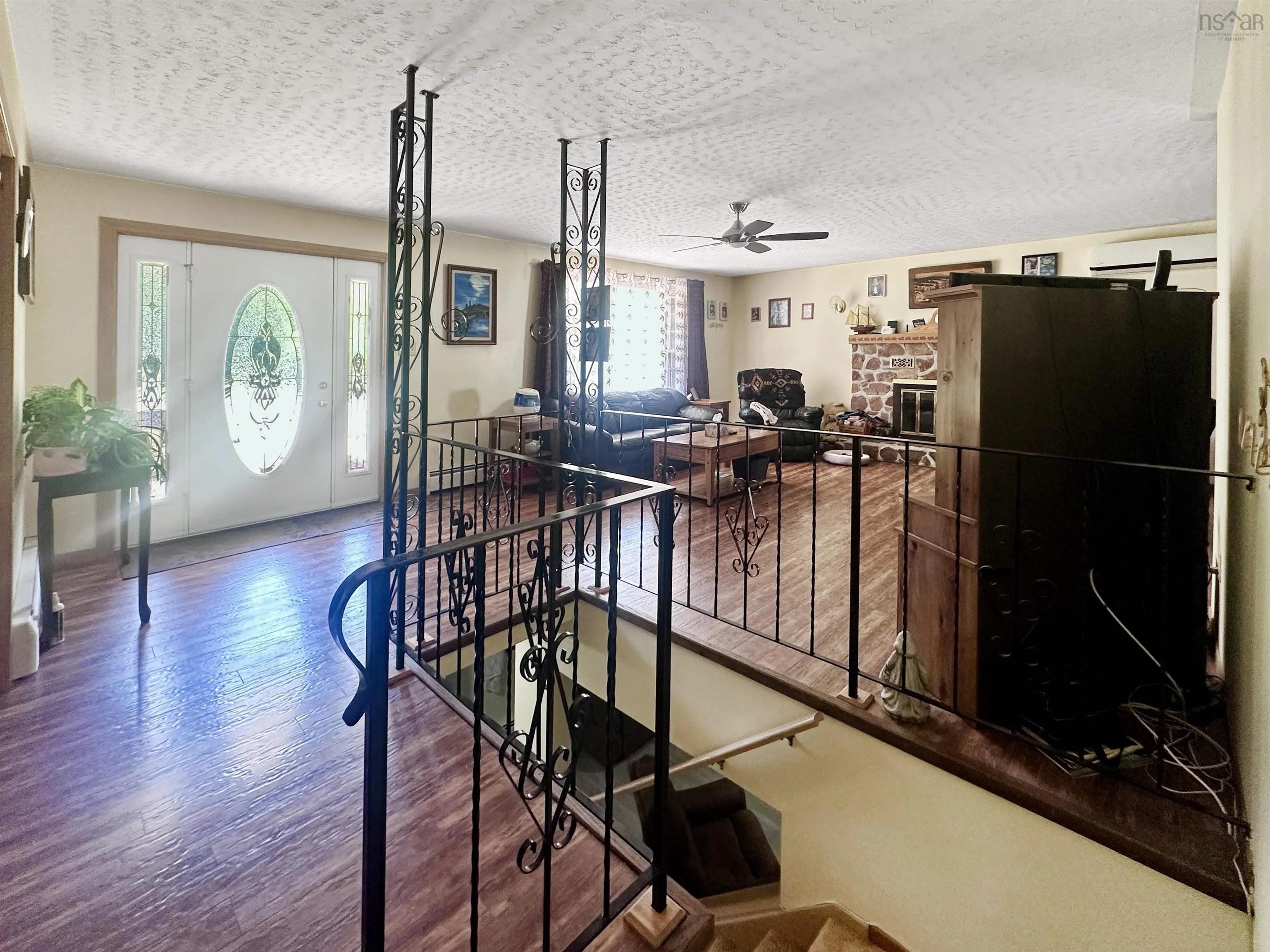 352 Lawrence Road, Rockland, NS B0P 1E0, 4 Bedrooms Bedrooms, ,3 BathroomsBathrooms,Residential,For Sale,Lawrence,202519698