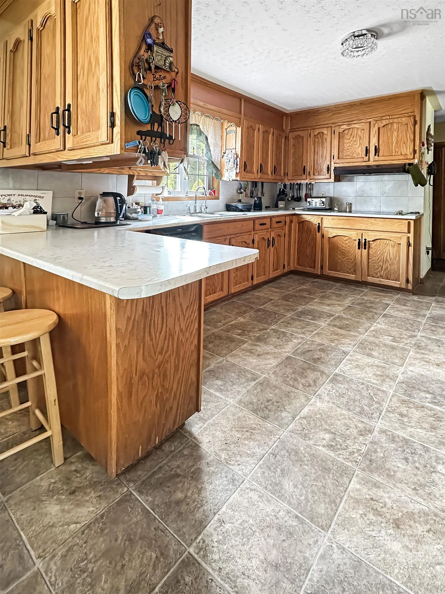 352 Lawrence Road, Rockland, NS B0P 1E0, 4 Bedrooms Bedrooms, ,3 BathroomsBathrooms,Residential,For Sale,Lawrence,202519698
