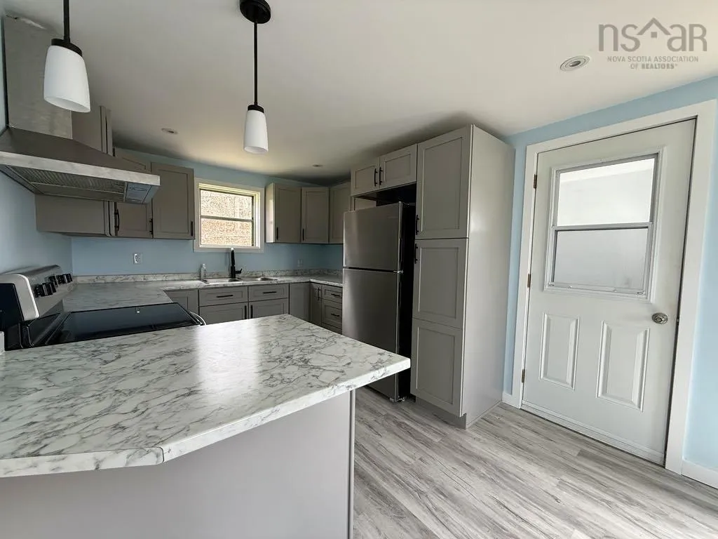 5718 Highway 2, Bass River, NS B0M 1B0, 2 Bedrooms Bedrooms, ,1 BathroomBathrooms,Residential,For Sale,Highway 2,202519670