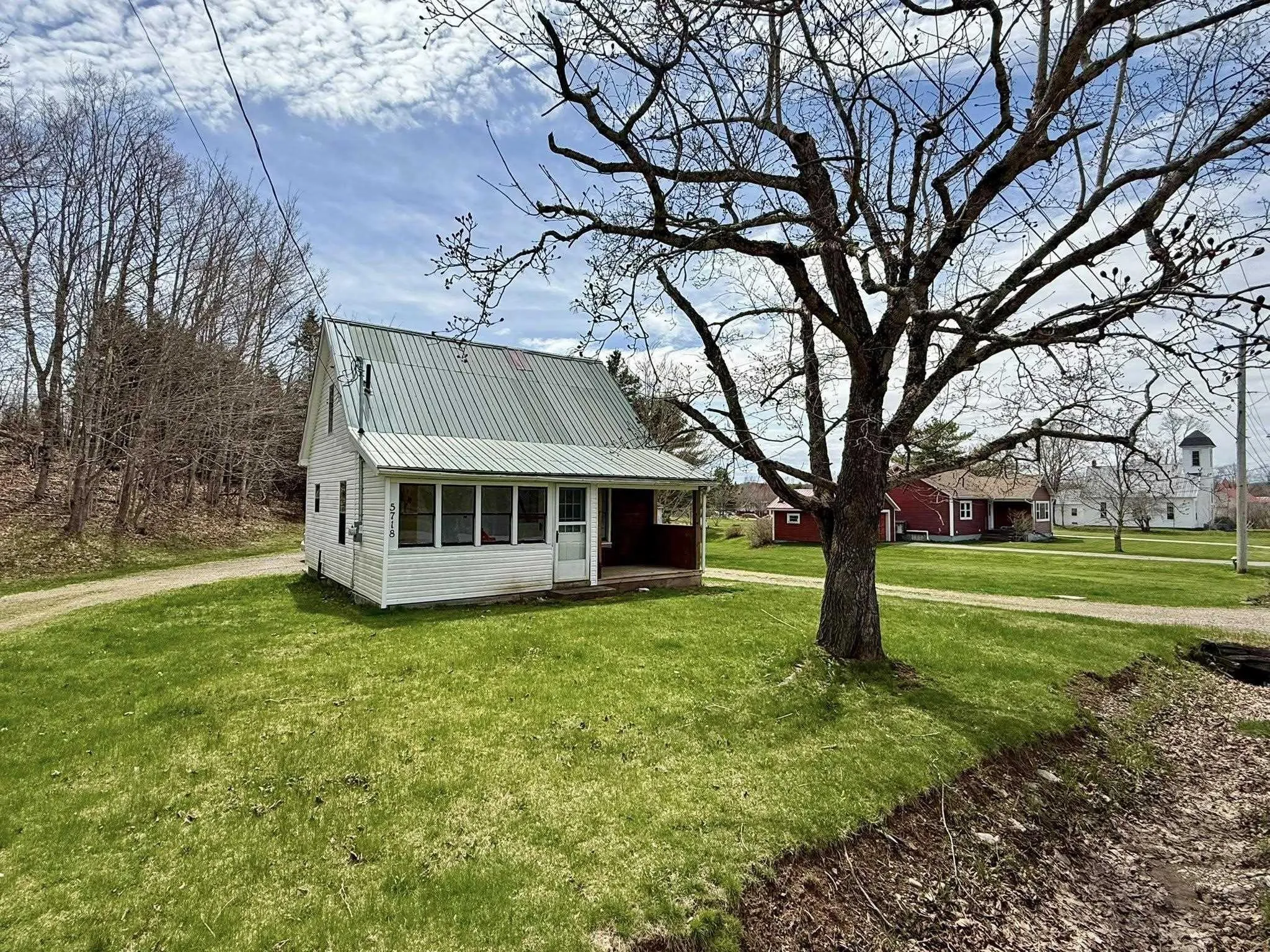 5718 Highway 2, Bass River, NS B0M 1B0, 2 Bedrooms Bedrooms, ,1 BathroomBathrooms,Residential,For Sale,Highway 2,202519670