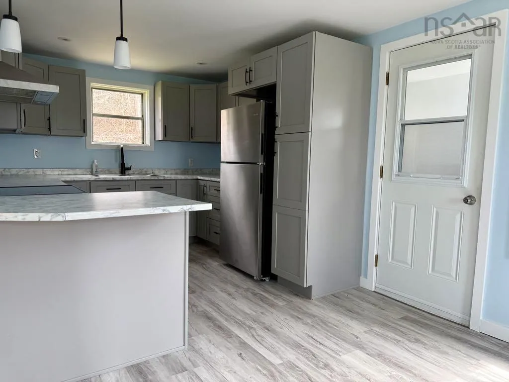 5718 Highway 2, Bass River, NS B0M 1B0, 2 Bedrooms Bedrooms, ,1 BathroomBathrooms,Residential,For Sale,Highway 2,202519670