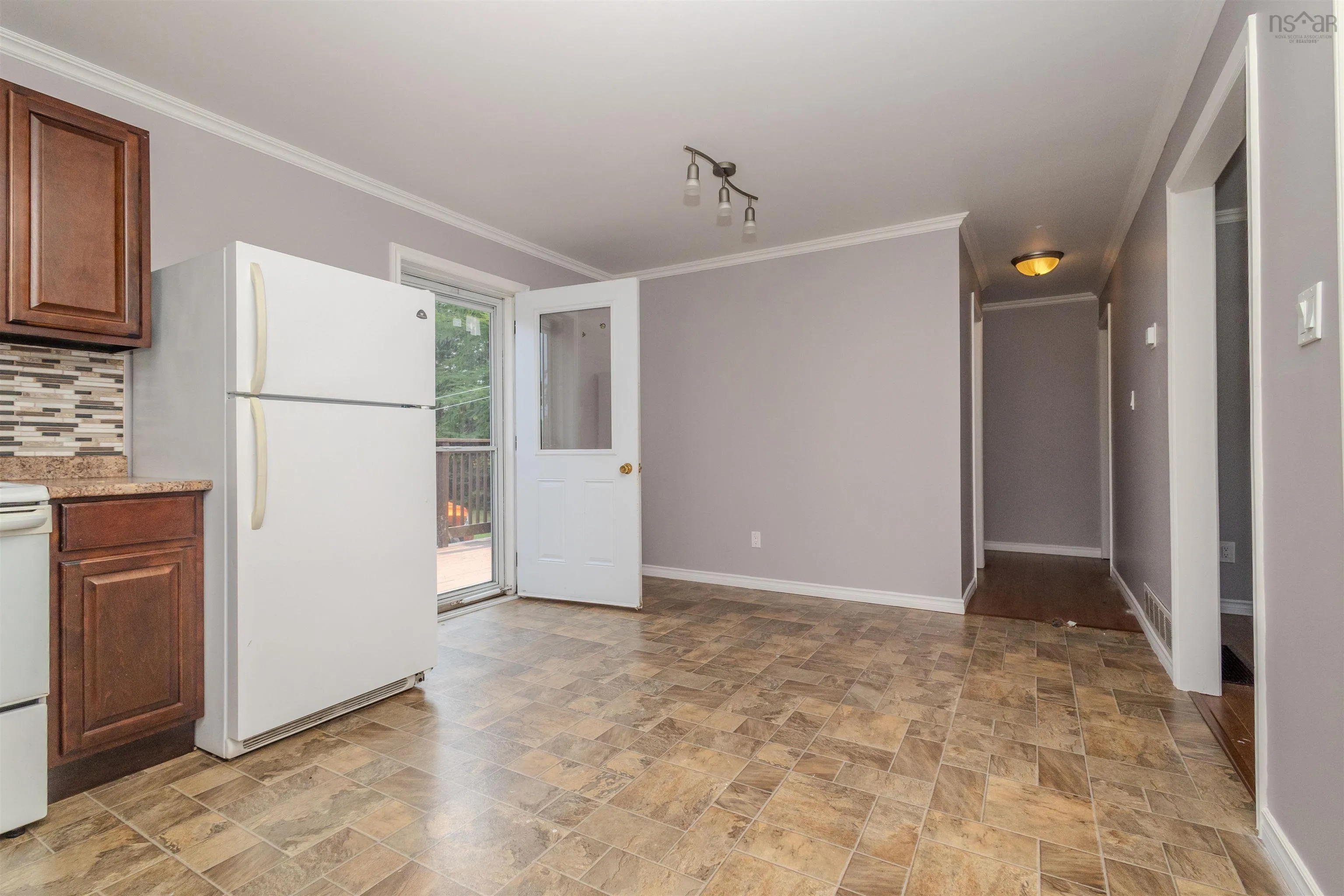 17 Hillcrest Drive, Coxheath, NS B1R 1V1, 2 Bedrooms Bedrooms, ,1 BathroomBathrooms,Residential,For Sale,Hillcrest,202520964