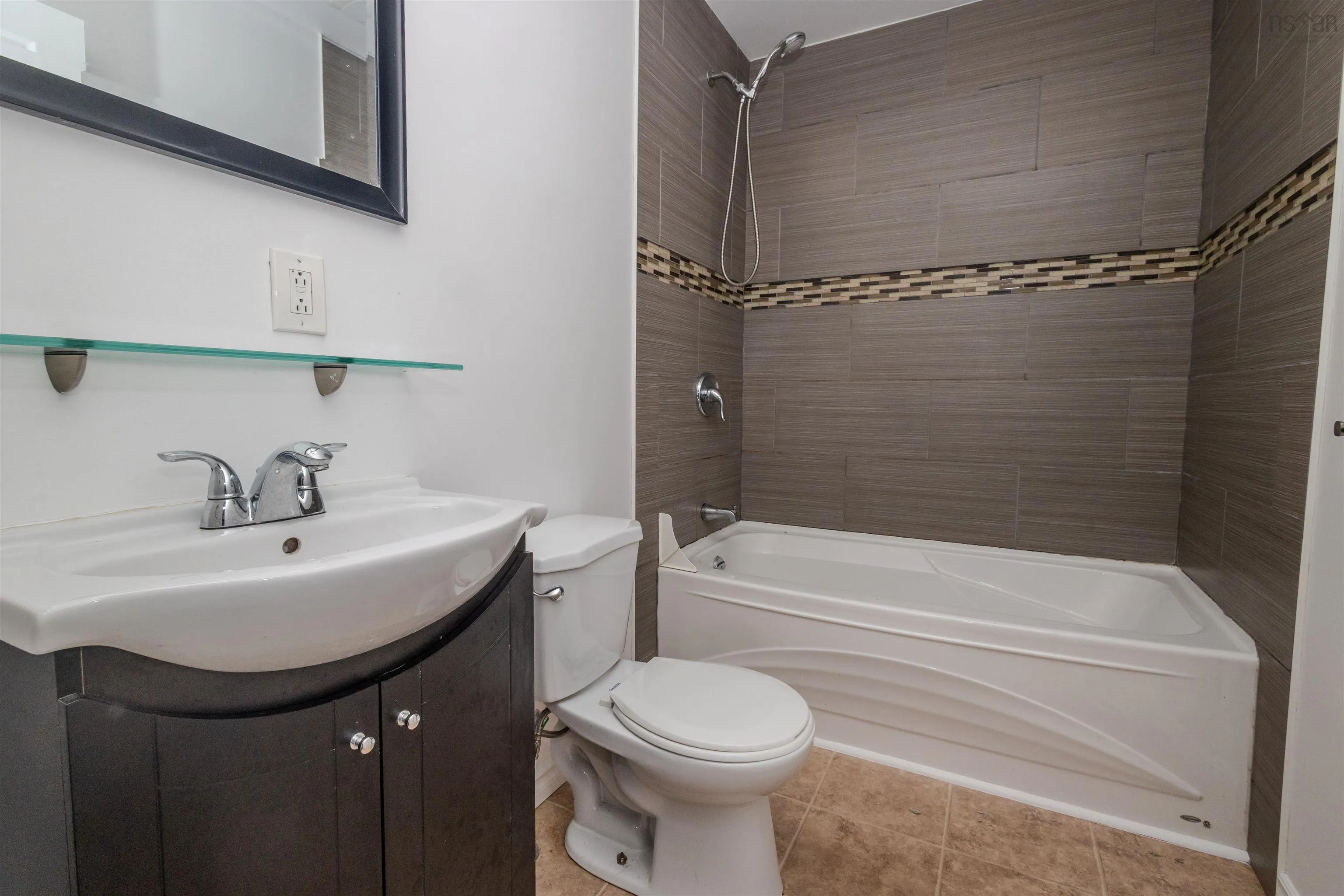 17 Hillcrest Drive, Coxheath, NS B1R 1V1, 2 Bedrooms Bedrooms, ,1 BathroomBathrooms,Residential,For Sale,Hillcrest,202520964
