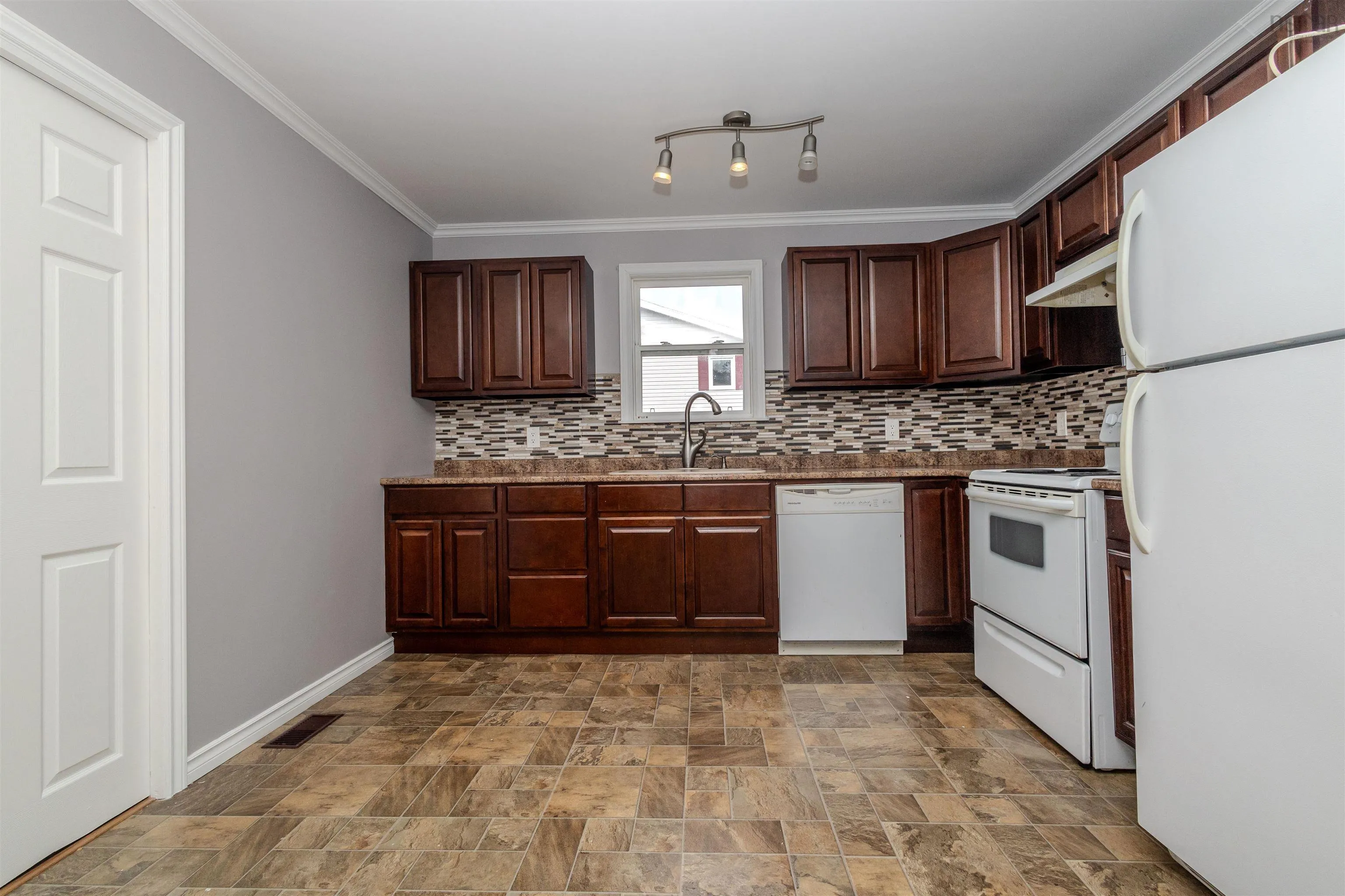 17 Hillcrest Drive, Coxheath, NS B1R 1V1, 2 Bedrooms Bedrooms, ,1 BathroomBathrooms,Residential,For Sale,Hillcrest,202520964