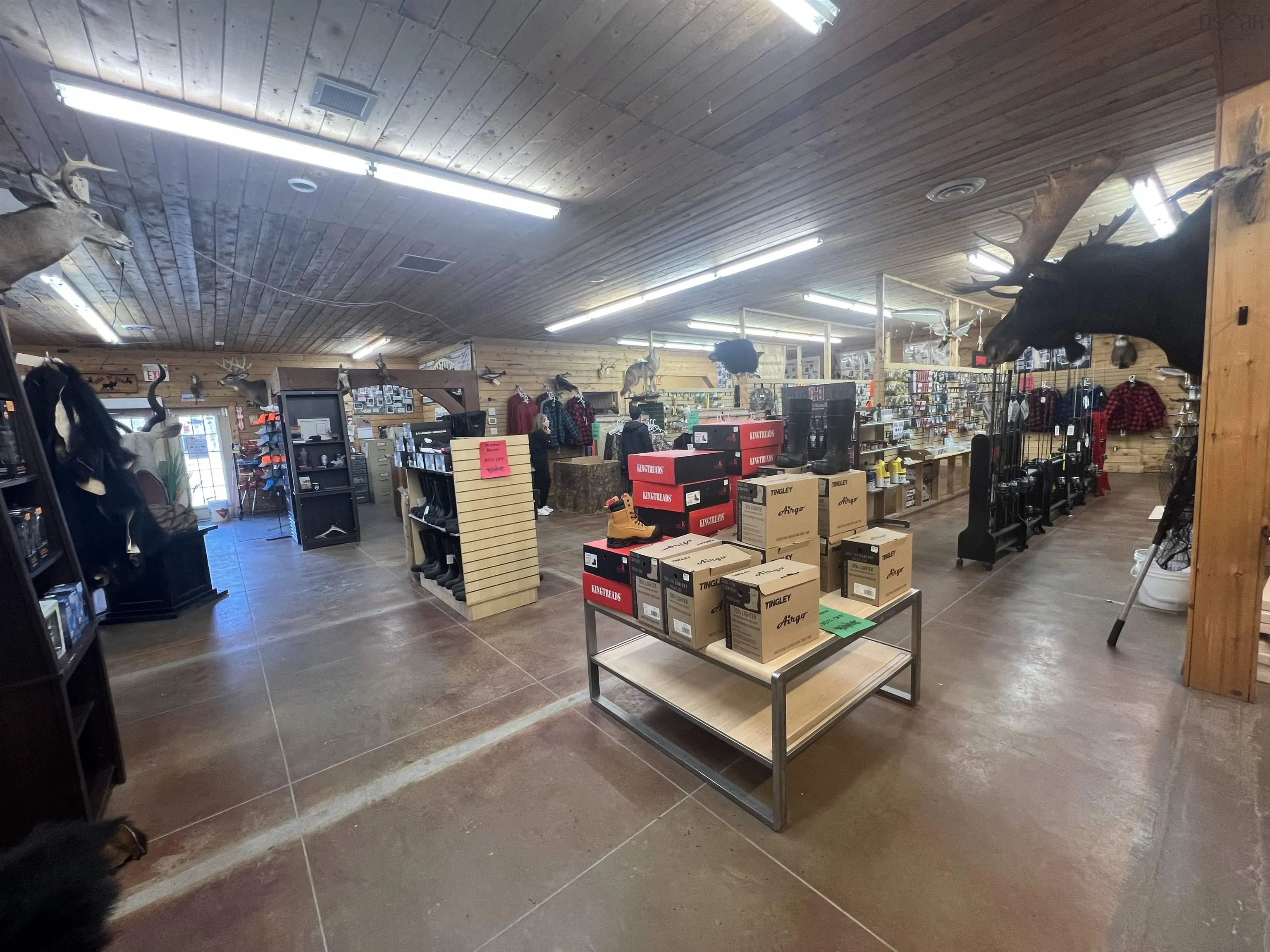 1111 Highway 2 Highway, Lantz Ns B2s 1m9, ,Commercial Sale,For Sale,Highway 2,202509210