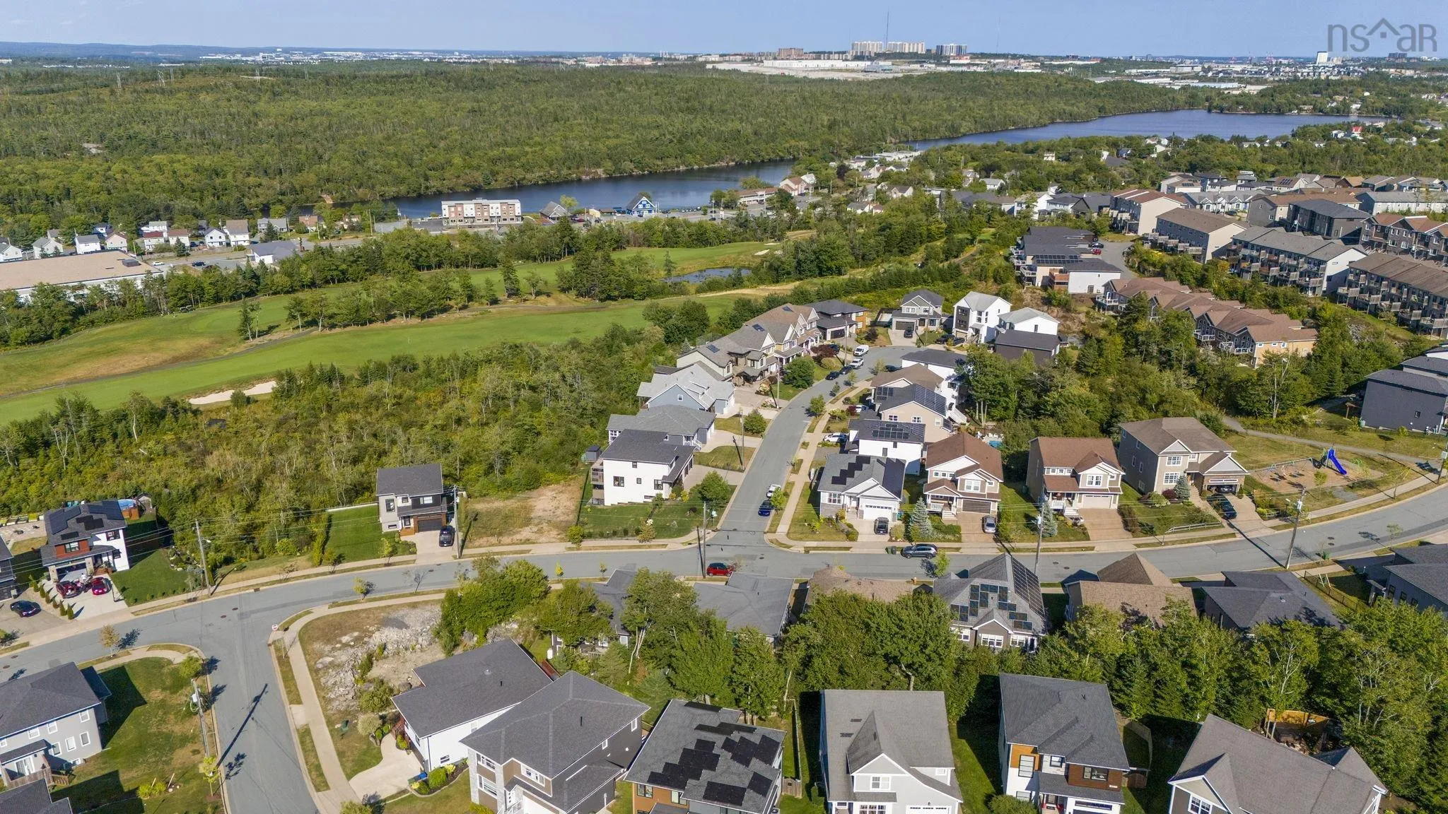 220 Maple Grove Avenue, Timberlea, NS B3T 0C4, 4 Bedrooms Bedrooms, ,3 BathroomsBathrooms,Residential,For Sale,Maple Grove,202523009