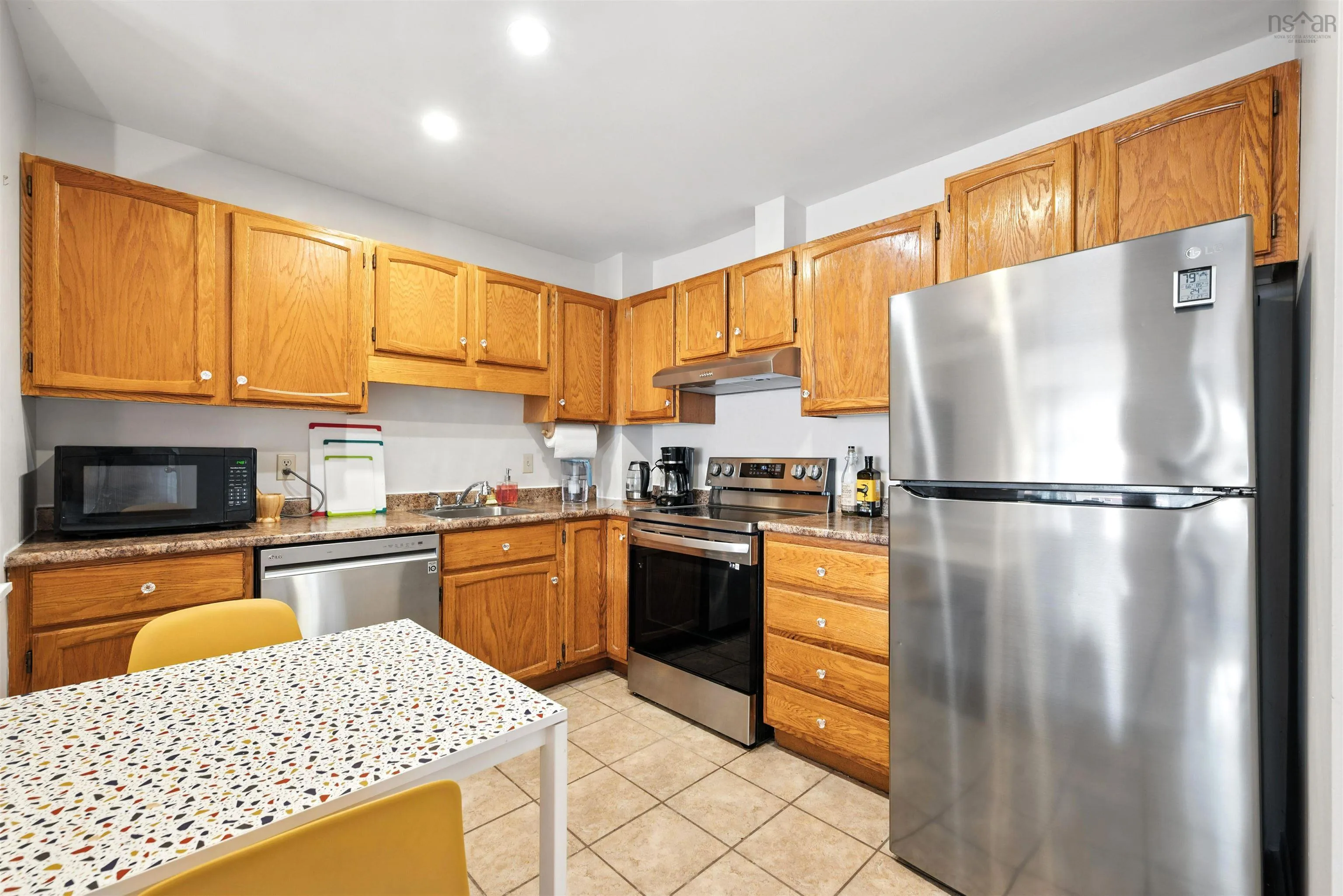 8-77 Collins Grove, Dartmouth, NS B2W 4G3, 3 Bedrooms Bedrooms, ,2 BathroomsBathrooms,Residential,For Sale,Collins,202518223