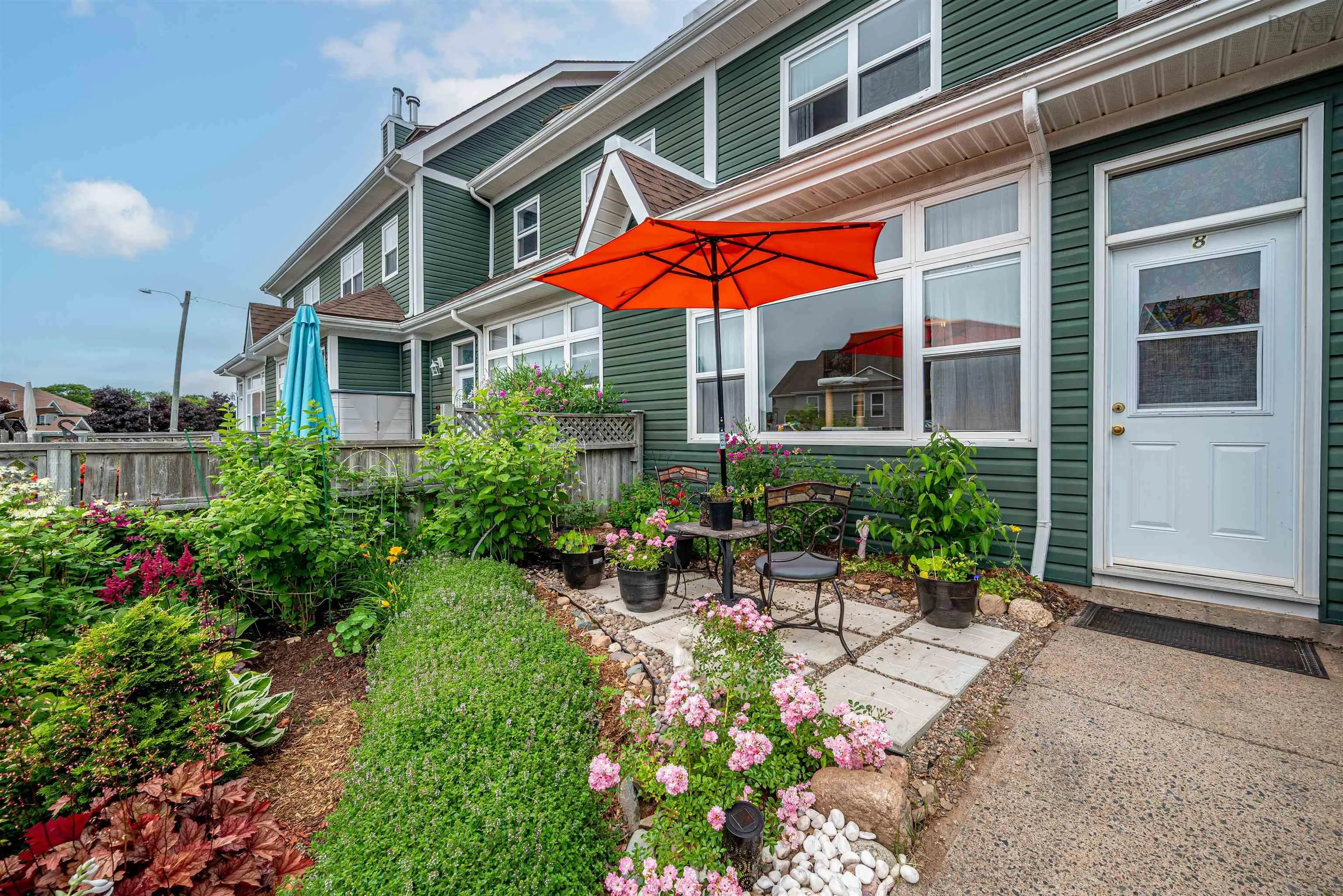 8-77 Collins Grove, Dartmouth, NS B2W 4G3, 3 Bedrooms Bedrooms, ,2 BathroomsBathrooms,Residential,For Sale,Collins,202518223