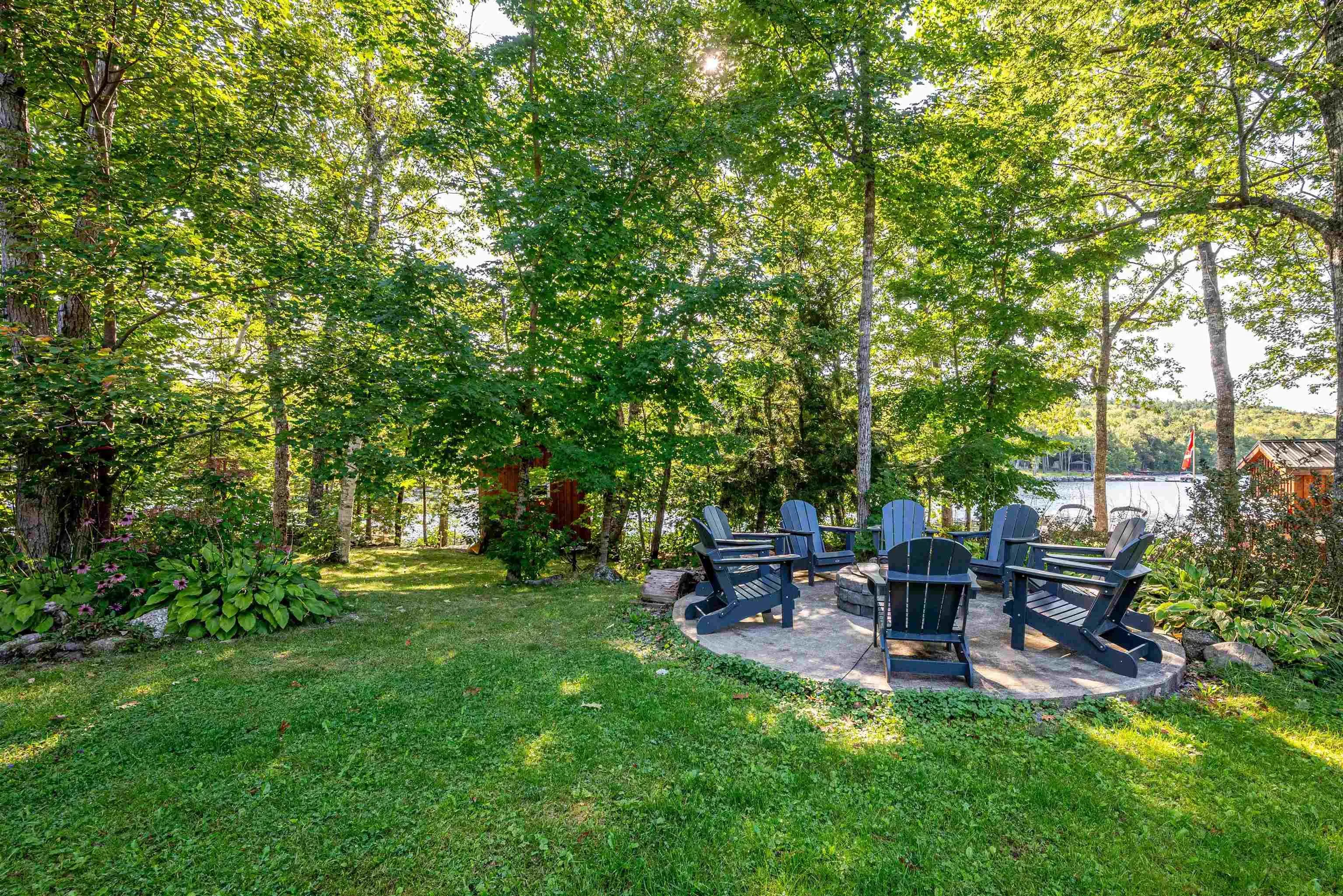102 Canyon Point Road, Vaughan, NS B0N 2T0, 3 Bedrooms Bedrooms, ,2 BathroomsBathrooms,Residential,For Sale,Canyon Point,202511050