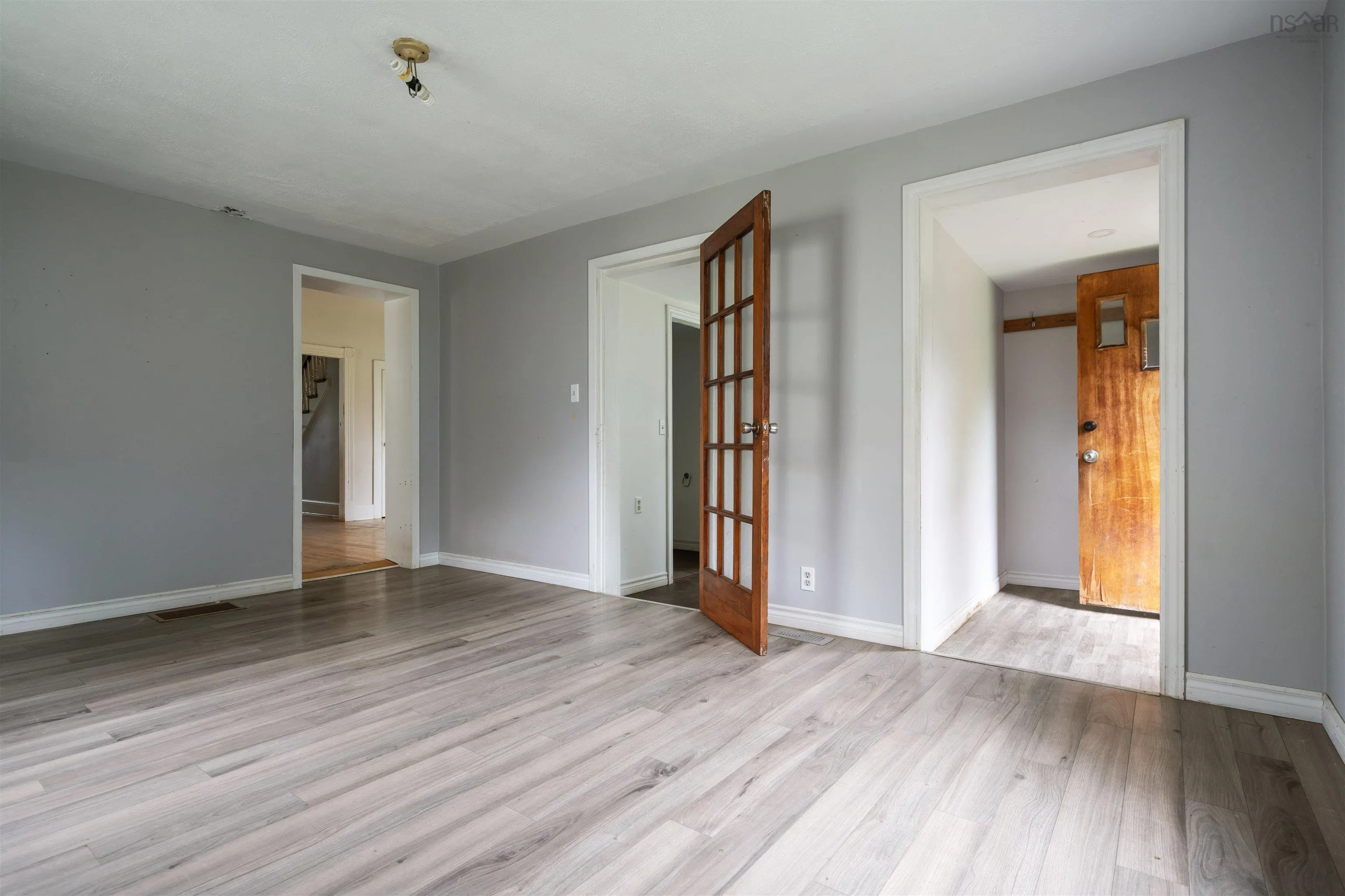 29 Edward Street, Plymouth, NS B0K 1S0, 3 Bedrooms Bedrooms, ,2 BathroomsBathrooms,Residential,For Sale,Edward,202524945