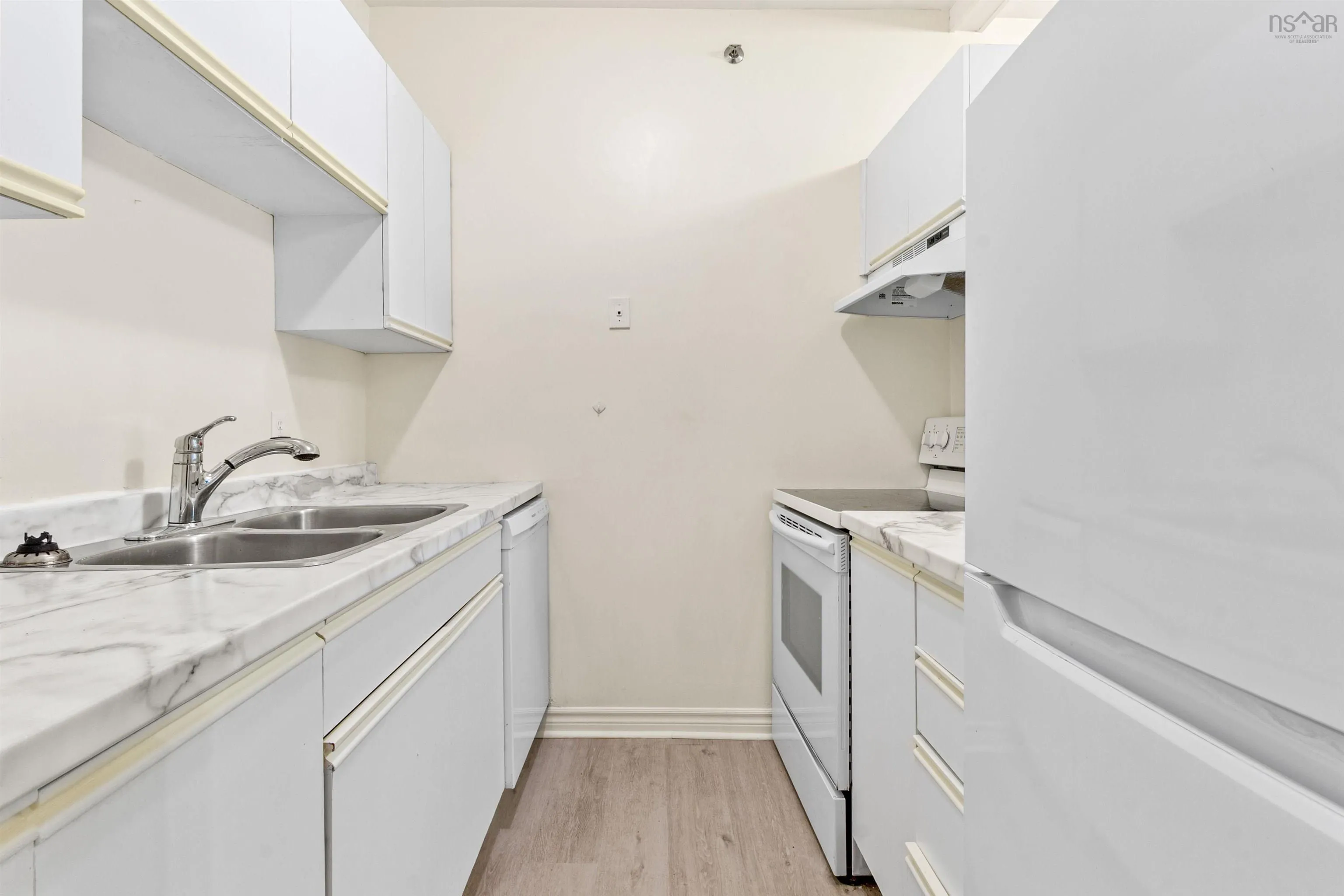 21-1300 Queen Street, Halifax, NS B3J 2H5, 2 Bedrooms Bedrooms, ,1 BathroomBathrooms,Residential,For Sale,Queen,202515970