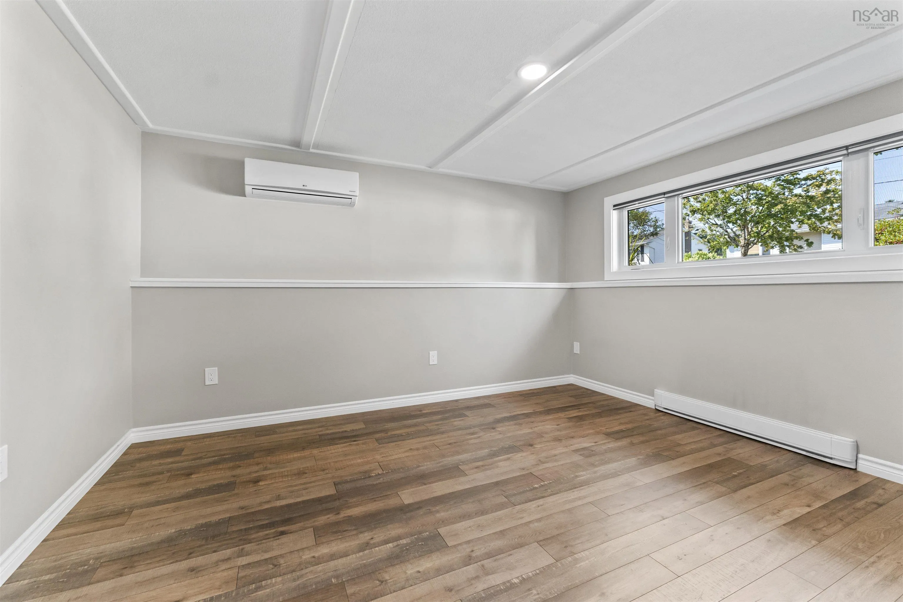 26 Feldspar Crescent, Halifax, NS B3R 2M2, 4 Bedrooms Bedrooms, ,2 BathroomsBathrooms,Residential,For Sale,Feldspar,202521145