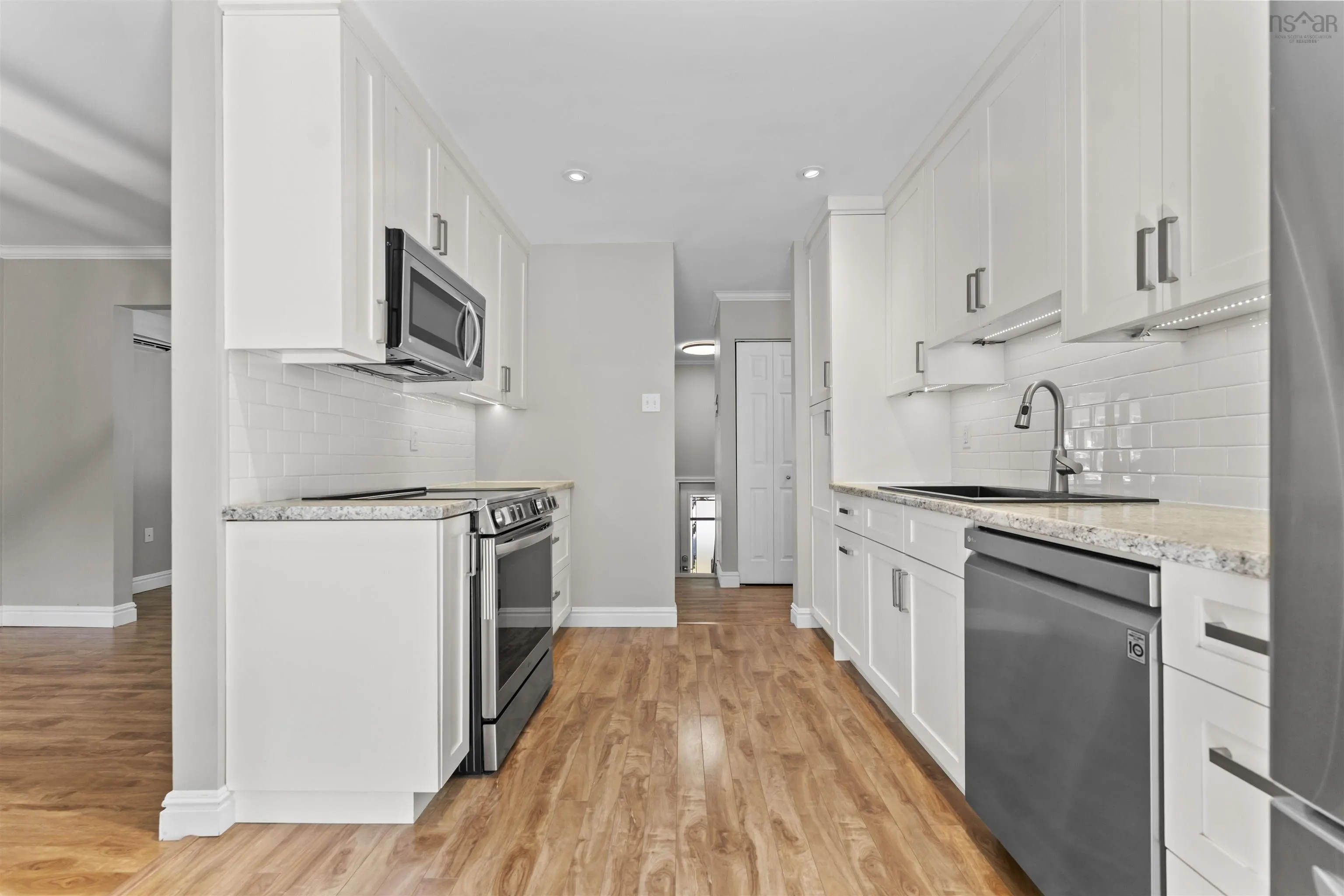 26 Feldspar Crescent, Halifax, NS B3R 2M2, 4 Bedrooms Bedrooms, ,2 BathroomsBathrooms,Residential,For Sale,Feldspar,202521145
