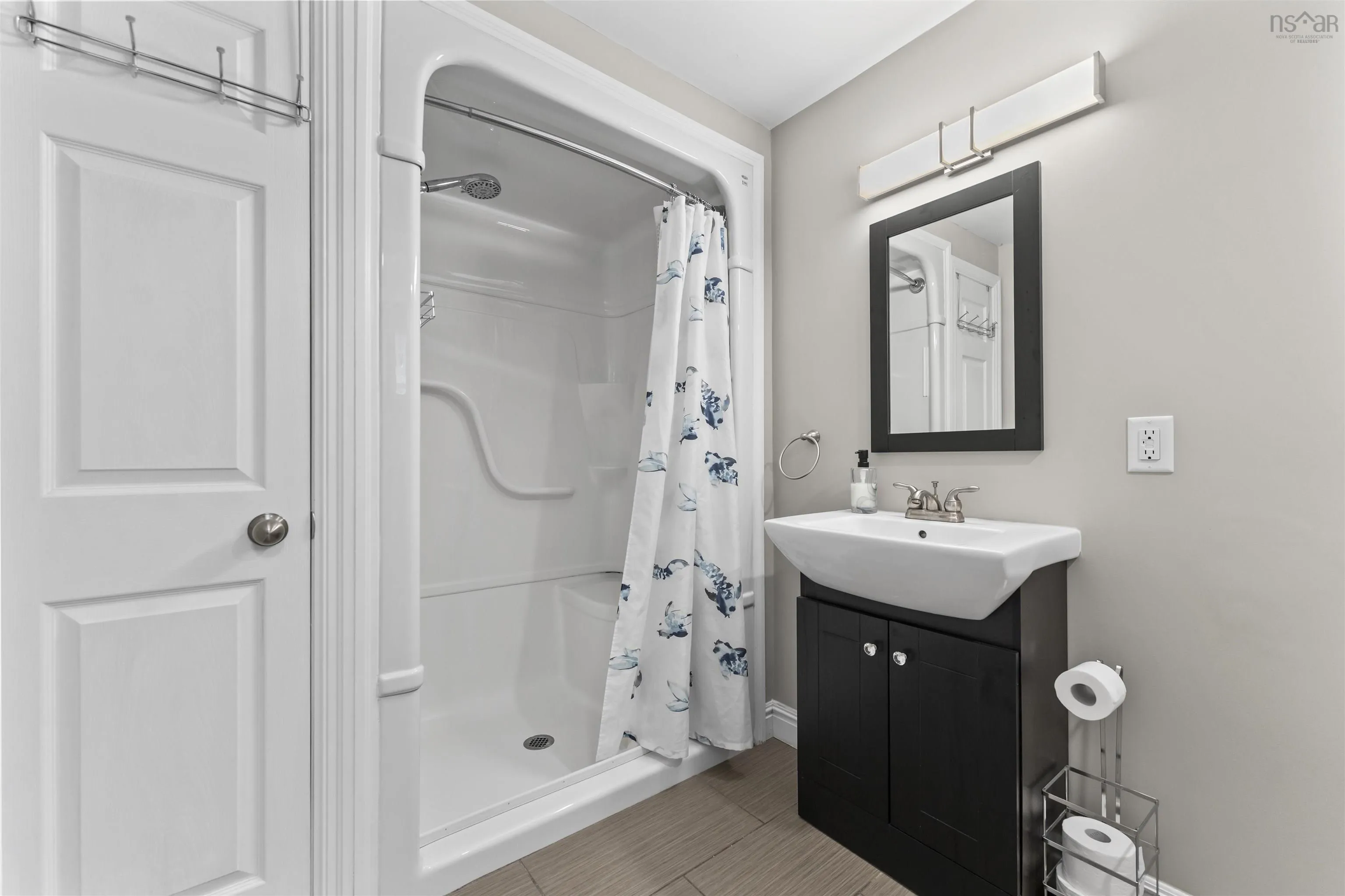 26 Feldspar Crescent, Halifax, NS B3R 2M2, 4 Bedrooms Bedrooms, ,2 BathroomsBathrooms,Residential,For Sale,Feldspar,202521145