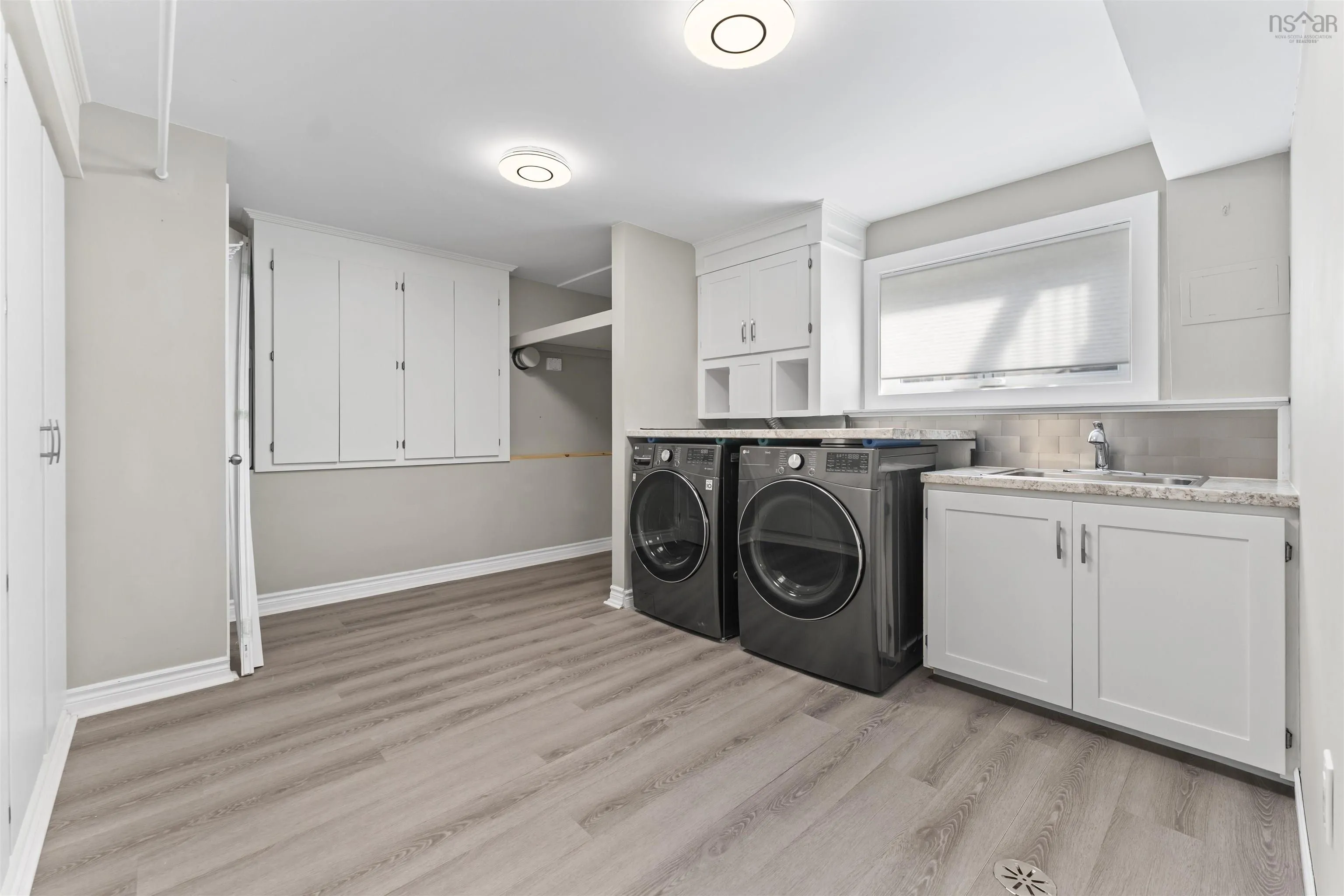 26 Feldspar Crescent, Halifax, NS B3R 2M2, 4 Bedrooms Bedrooms, ,2 BathroomsBathrooms,Residential,For Sale,Feldspar,202521145