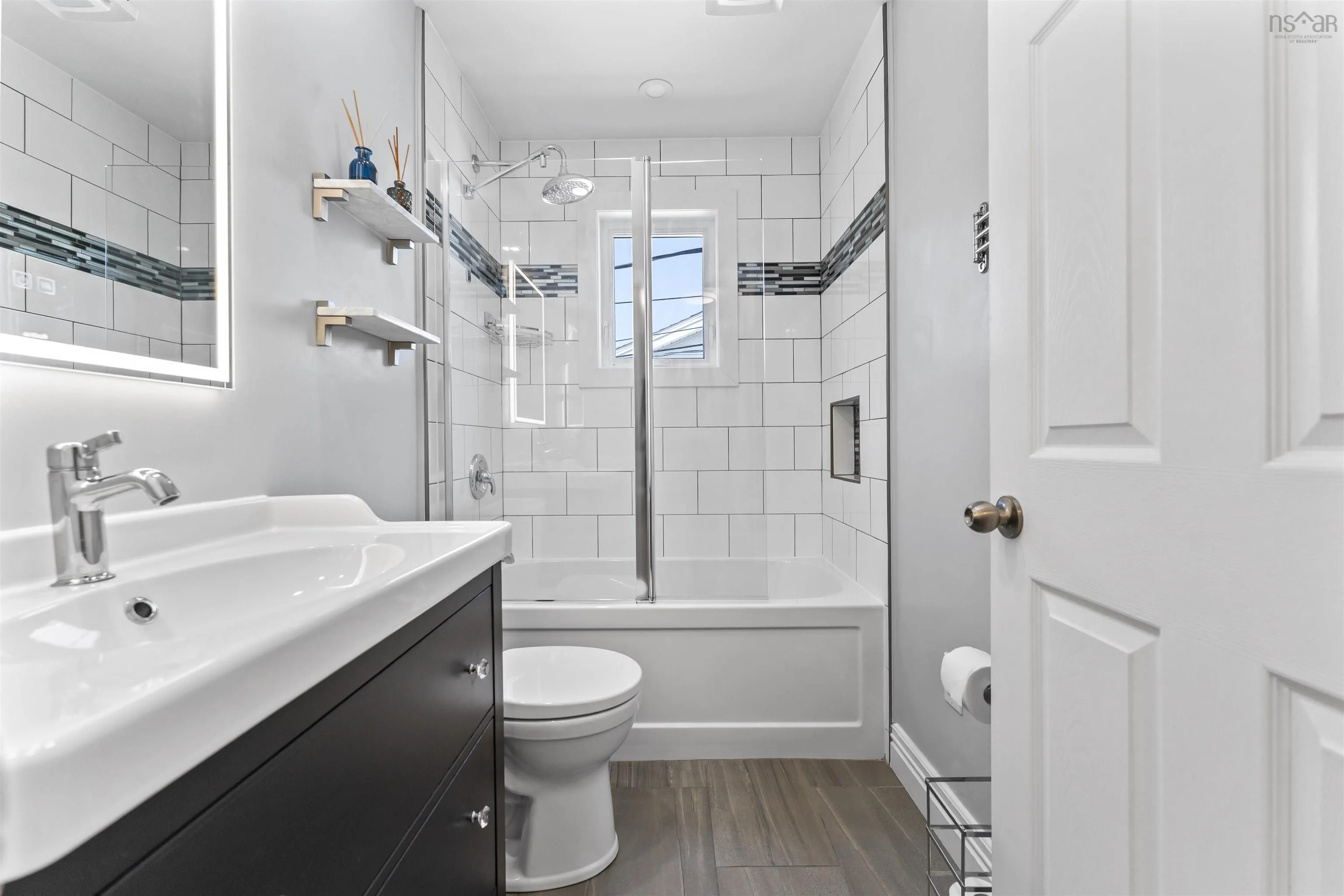 26 Feldspar Crescent, Halifax, NS B3R 2M2, 4 Bedrooms Bedrooms, ,2 BathroomsBathrooms,Residential,For Sale,Feldspar,202521145
