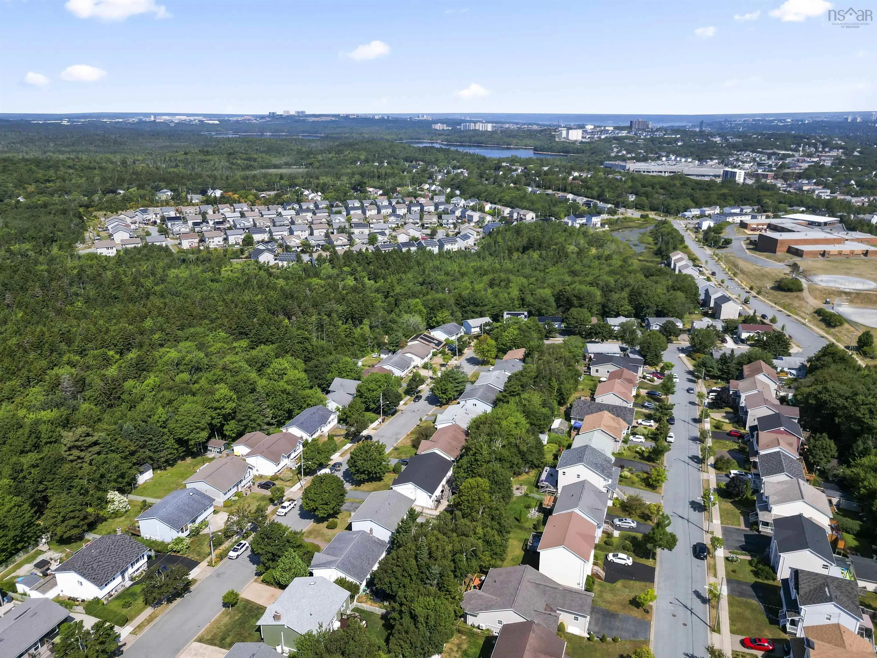 26 Feldspar Crescent, Halifax, NS B3R 2M2, 4 Bedrooms Bedrooms, ,2 BathroomsBathrooms,Residential,For Sale,Feldspar,202521145