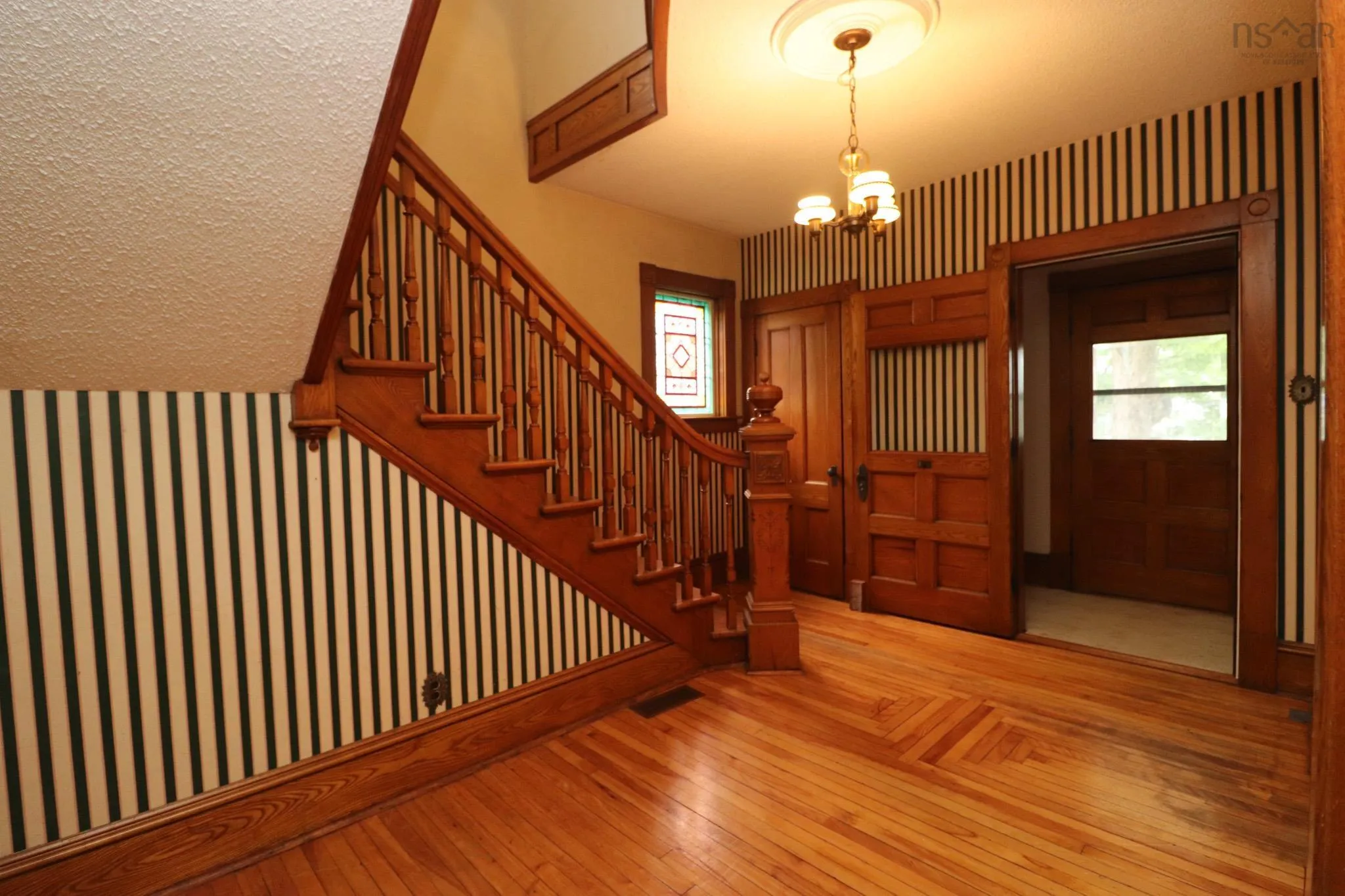 8 Lansdoon Place, Truro, NS B2N 2G1, 5 Bedrooms Bedrooms, ,3 BathroomsBathrooms,Residential,For Sale,Lansdoon,202522474