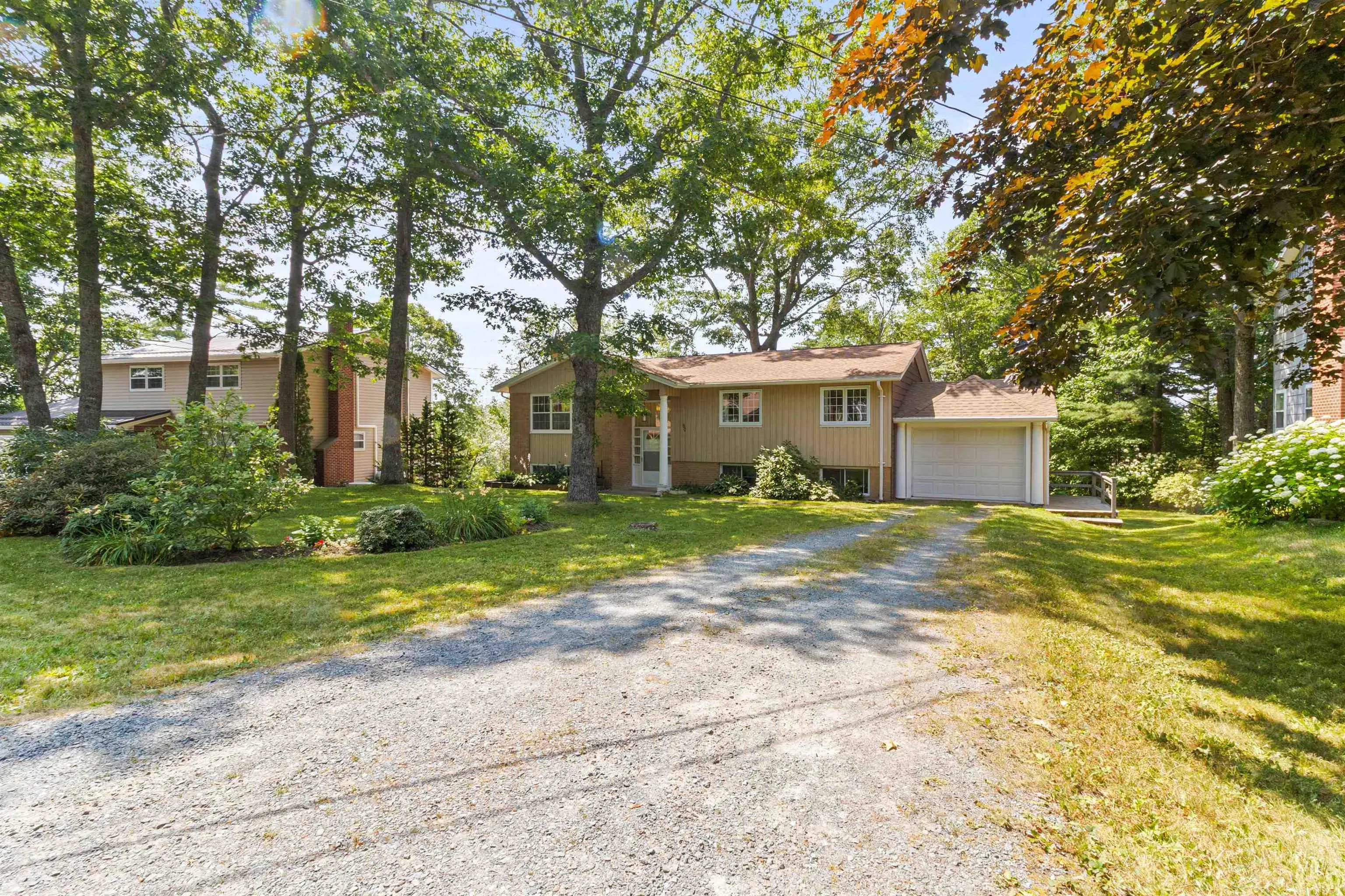 89 Ridge Avenue, Waverley, NS B2R 1G5, 4 Bedrooms Bedrooms, ,3 BathroomsBathrooms,Residential,For Sale,Ridge,202519714