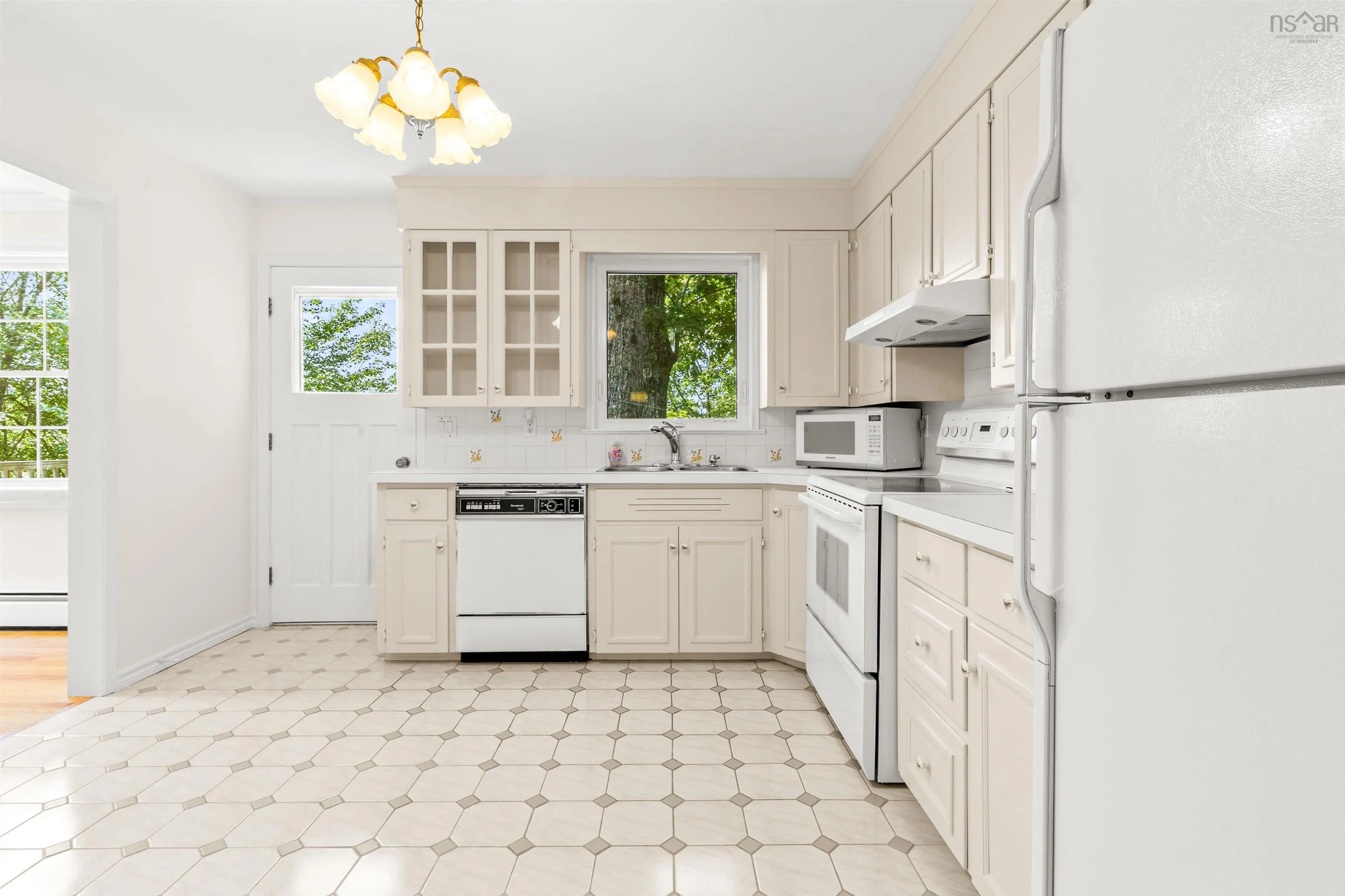 89 Ridge Avenue, Waverley, NS B2R 1G5, 4 Bedrooms Bedrooms, ,3 BathroomsBathrooms,Residential,For Sale,Ridge,202519714
