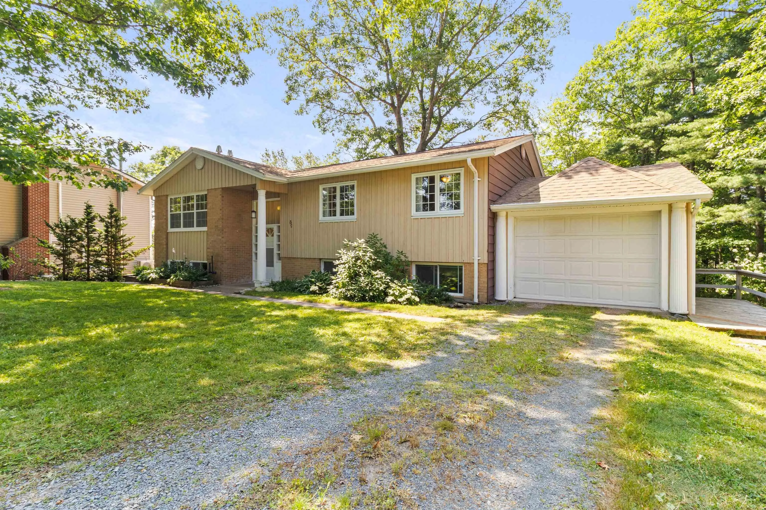 89 Ridge Avenue, Waverley, NS B2R 1G5, 4 Bedrooms Bedrooms, ,3 BathroomsBathrooms,Residential,For Sale,Ridge,202519714