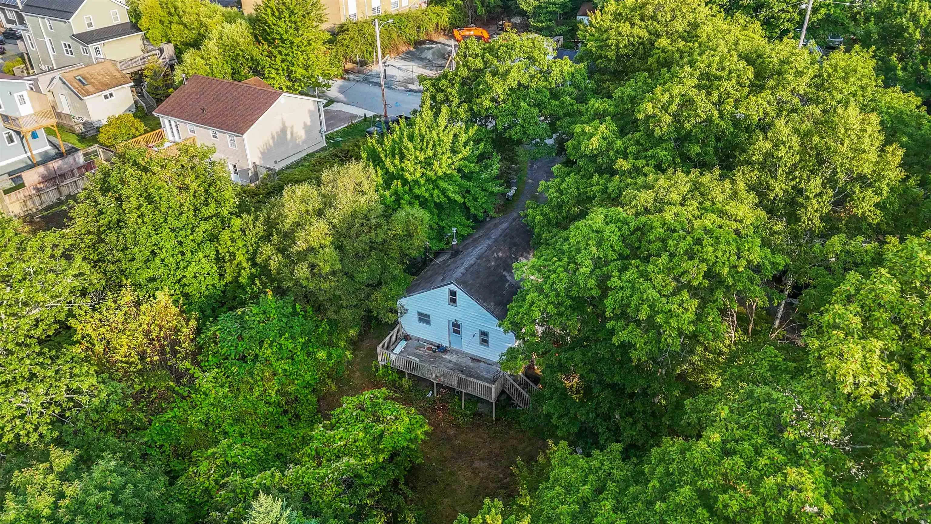 20 Layton Road, Halifax, NS B3P 1Z8, 4 Bedrooms Bedrooms, ,1 BathroomBathrooms,Residential,For Sale,Layton,202522372