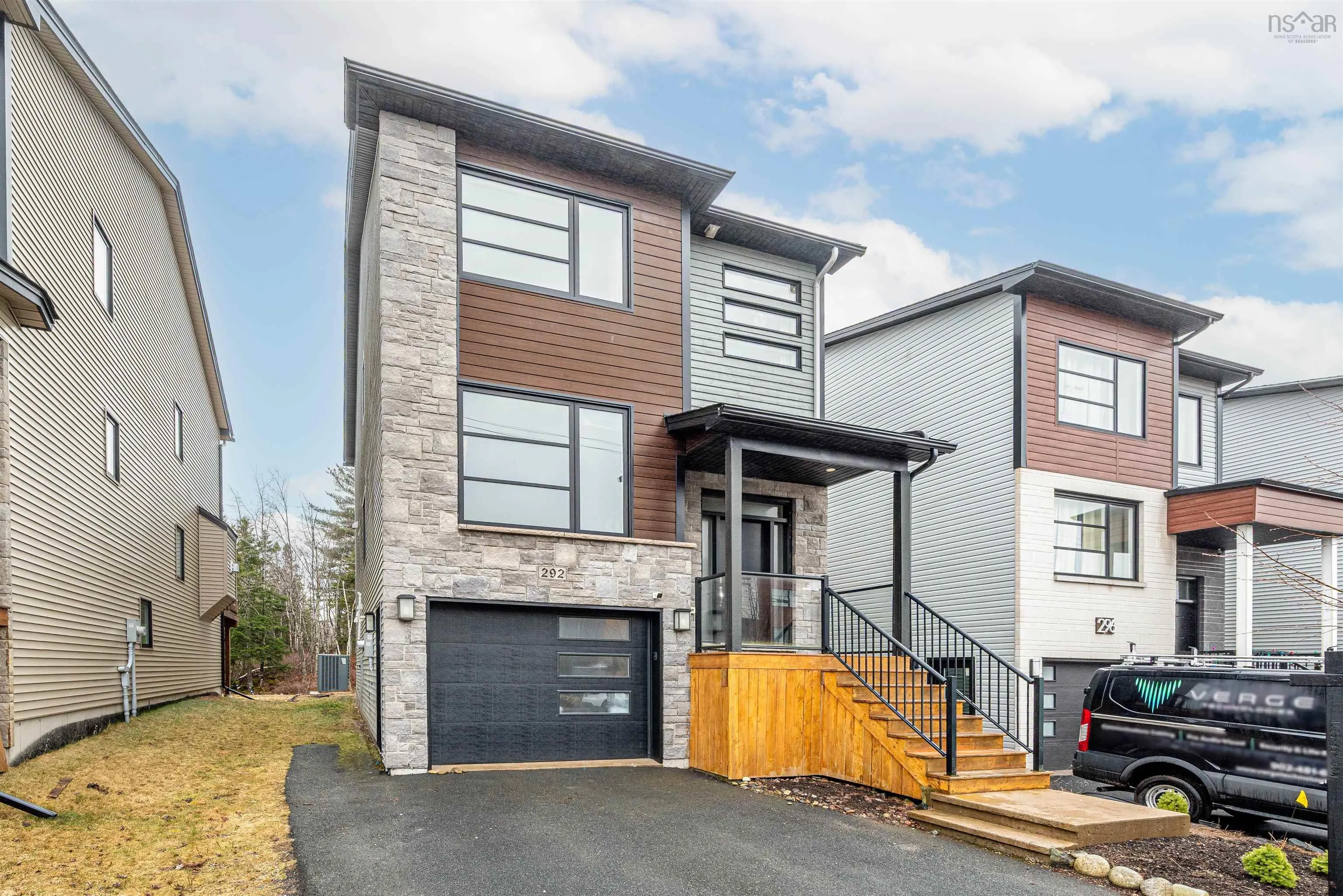 292 Fleetview Drive, Halifax Ns B3m 4v4, 4 Bedrooms Bedrooms, ,4 BathroomsBathrooms,Residential,For Sale,Fleetview,202507903