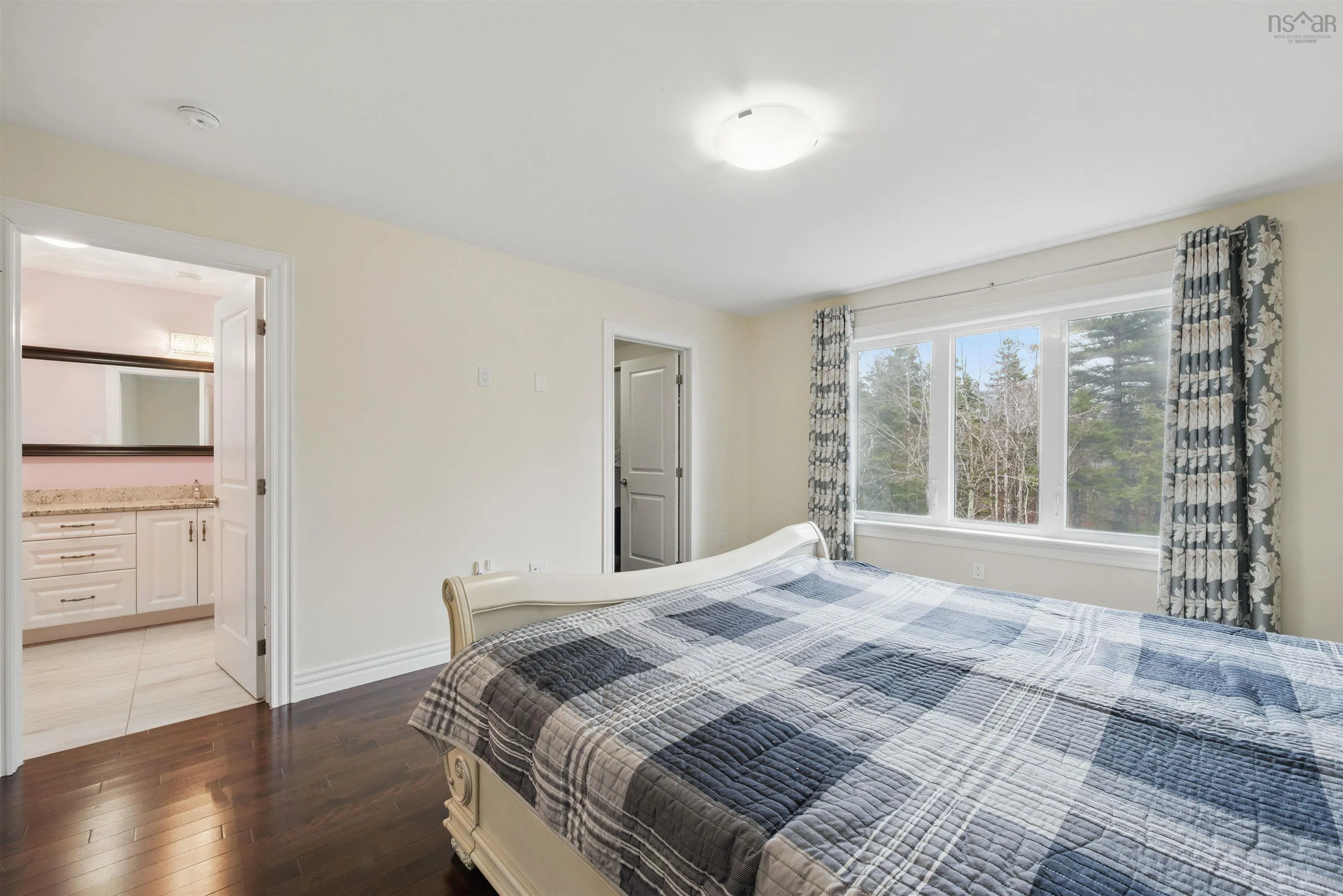 292 Fleetview Drive, Halifax Ns B3m 4v4, 4 Bedrooms Bedrooms, ,4 BathroomsBathrooms,Residential,For Sale,Fleetview,202507903