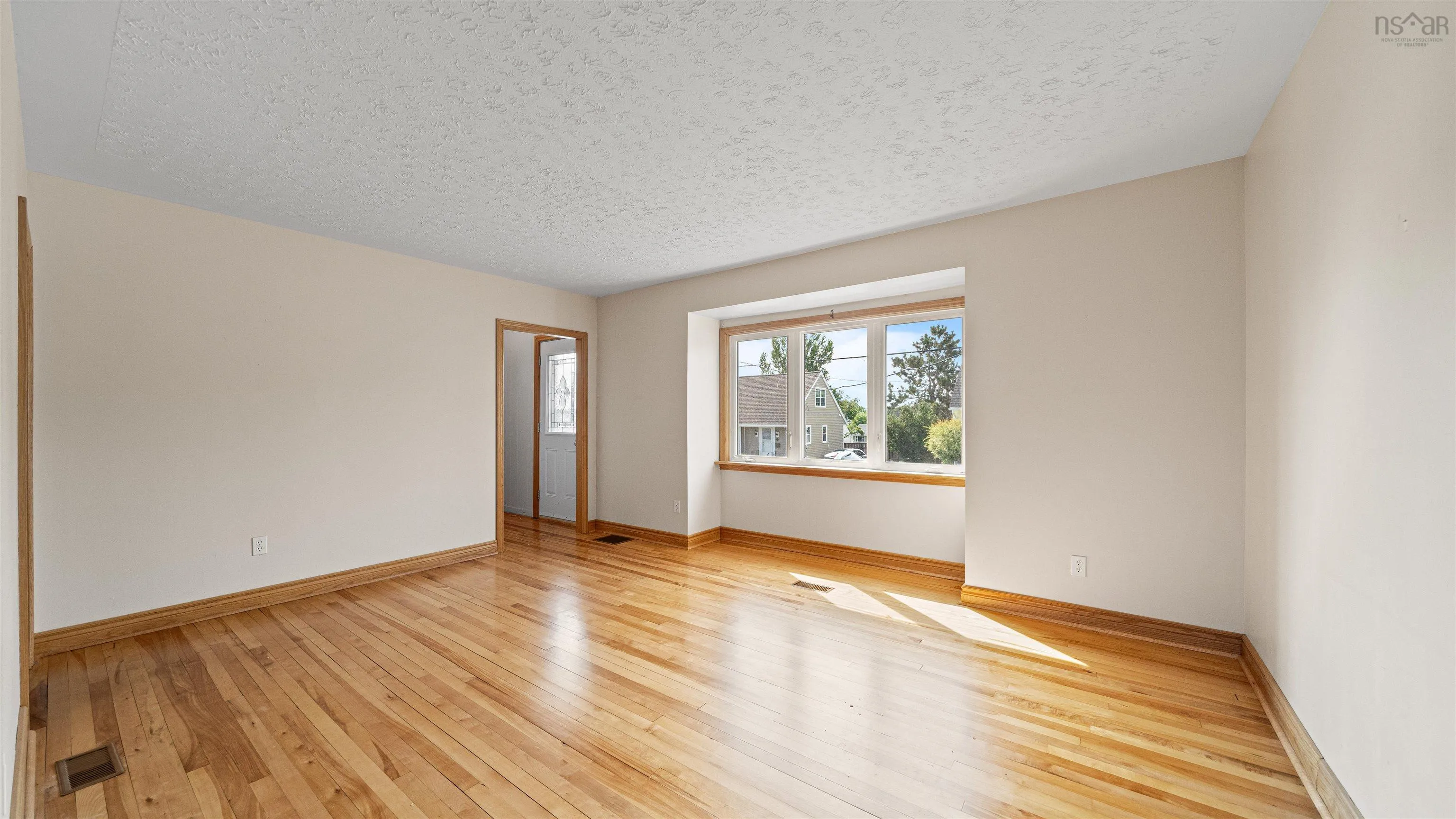 329 Victoria Avenue, New Glasgow, NS B2H 1W6, 2 Bedrooms Bedrooms, ,1 BathroomBathrooms,Residential,For Sale,Victoria,202519952
