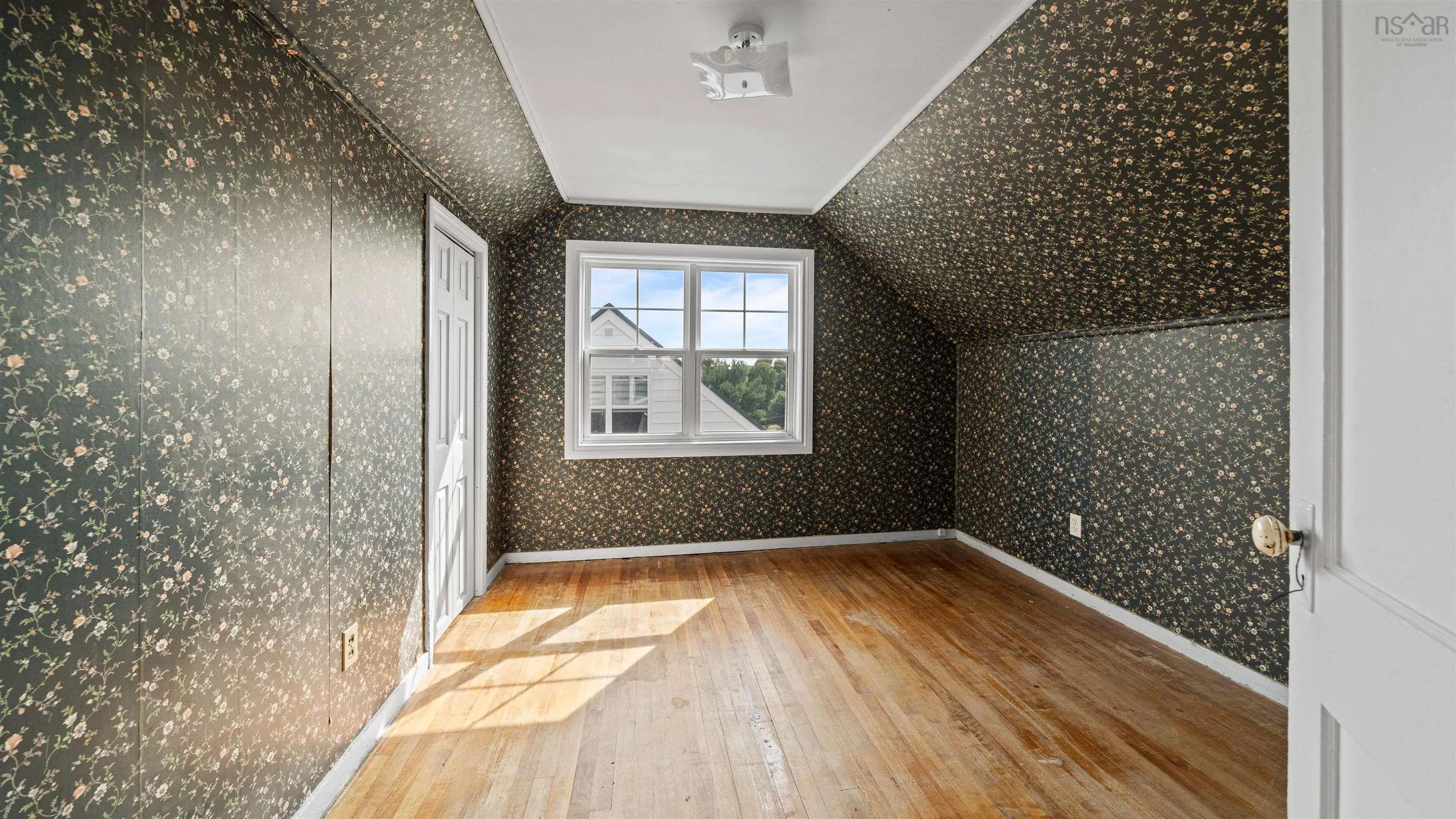 329 Victoria Avenue, New Glasgow, NS B2H 1W6, 2 Bedrooms Bedrooms, ,1 BathroomBathrooms,Residential,For Sale,Victoria,202519952
