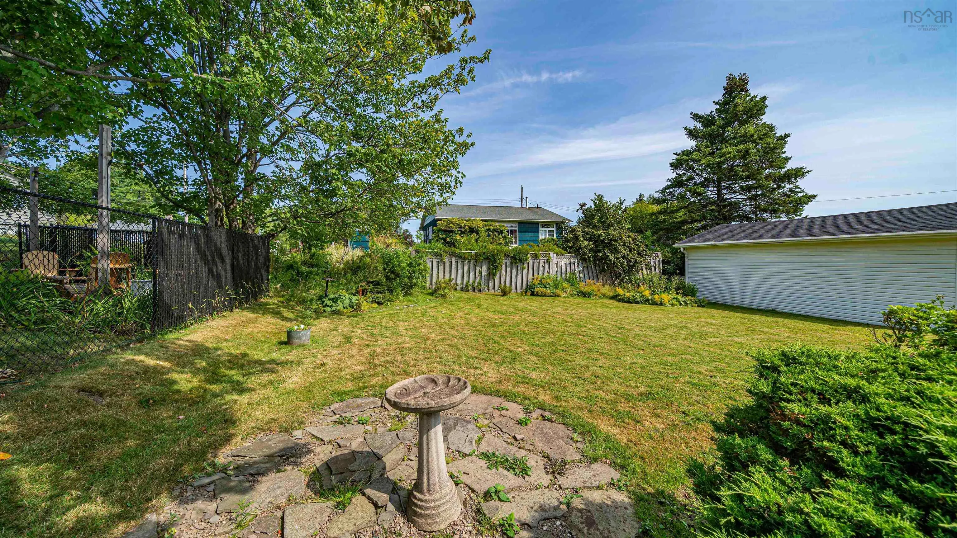 329 Victoria Avenue, New Glasgow, NS B2H 1W6, 2 Bedrooms Bedrooms, ,1 BathroomBathrooms,Residential,For Sale,Victoria,202519952