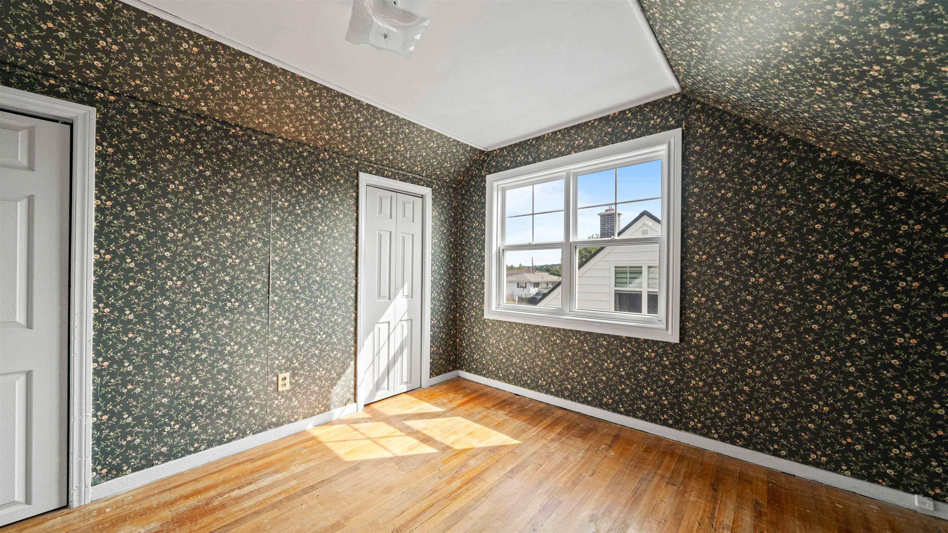 329 Victoria Avenue, New Glasgow, NS B2H 1W6, 2 Bedrooms Bedrooms, ,1 BathroomBathrooms,Residential,For Sale,Victoria,202519952